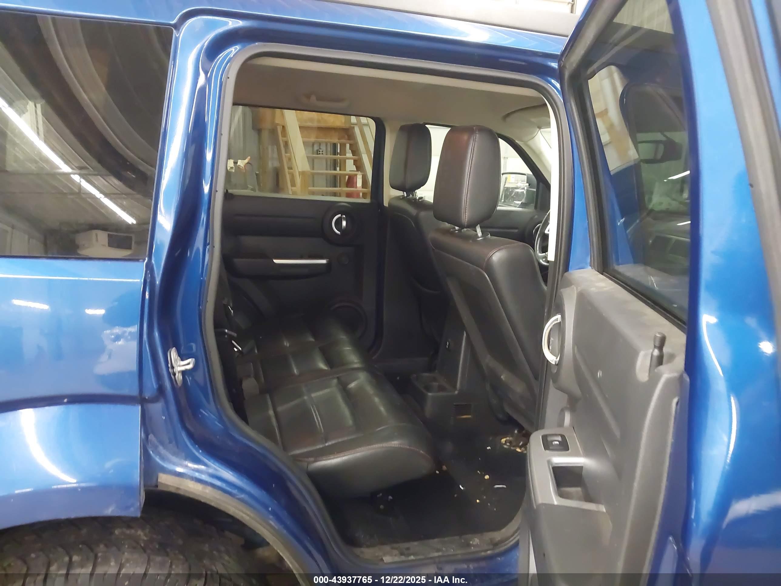 DODGE NITRO image 8