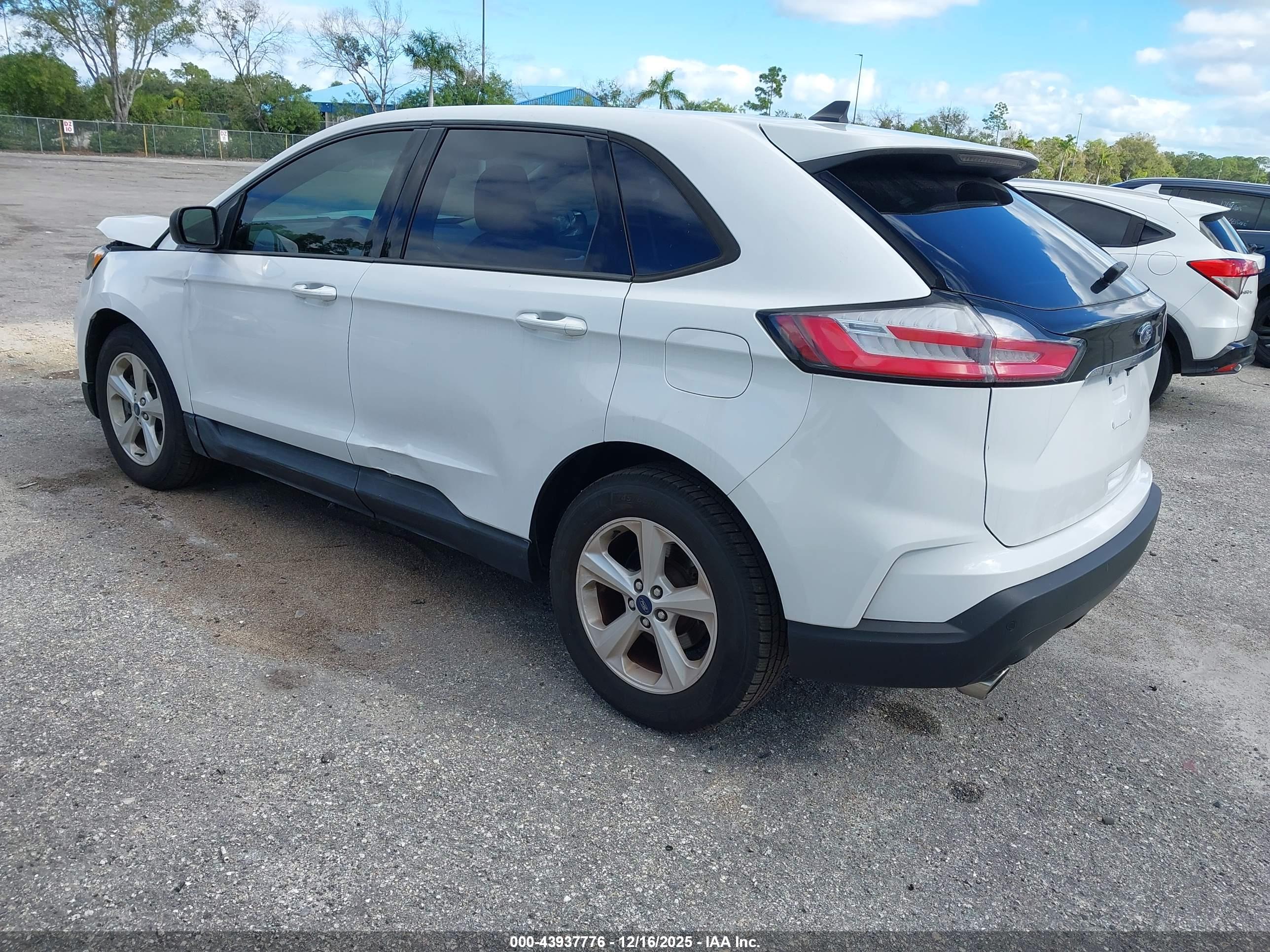 FORD EDGE image 3