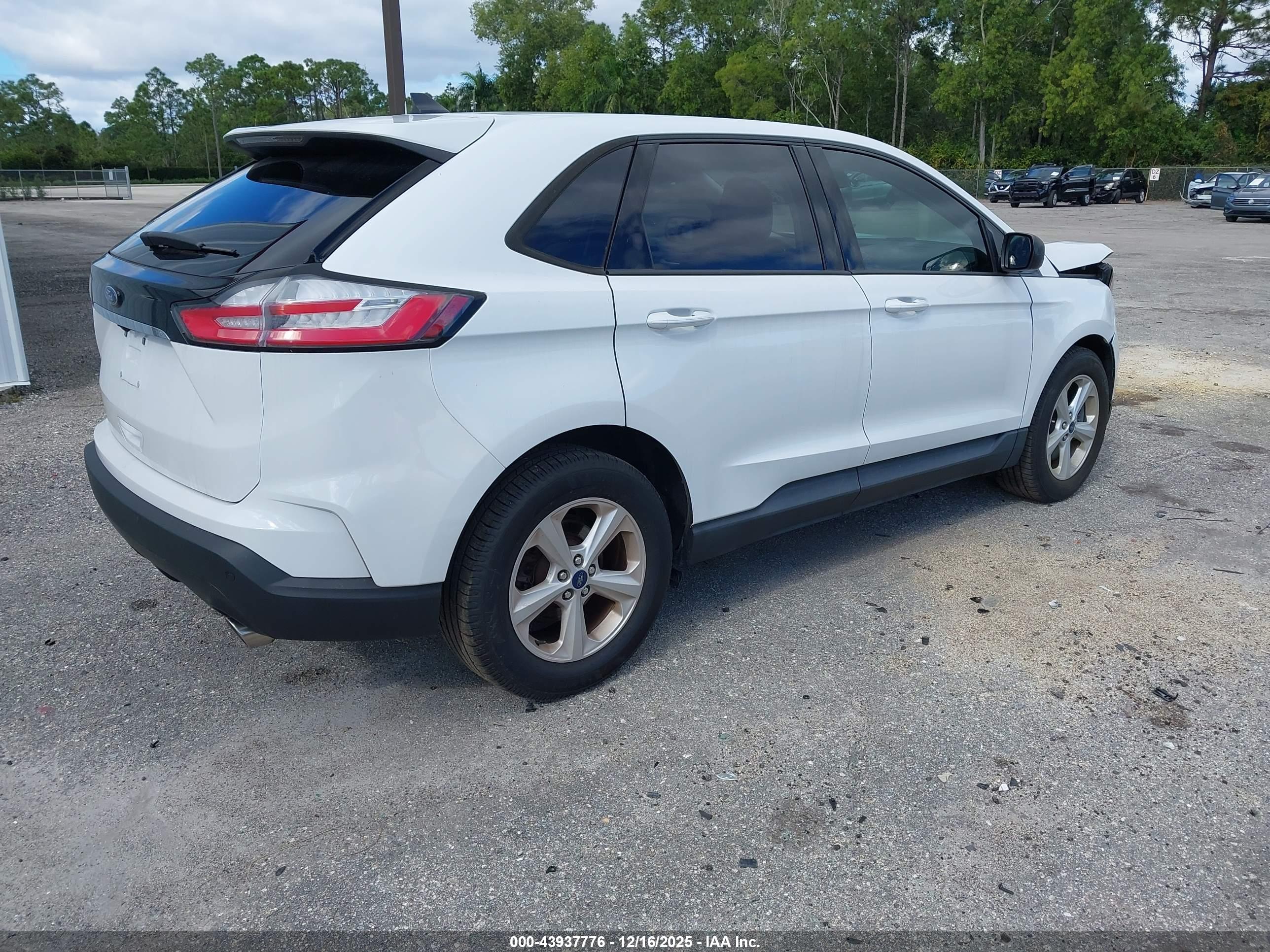FORD EDGE image 4