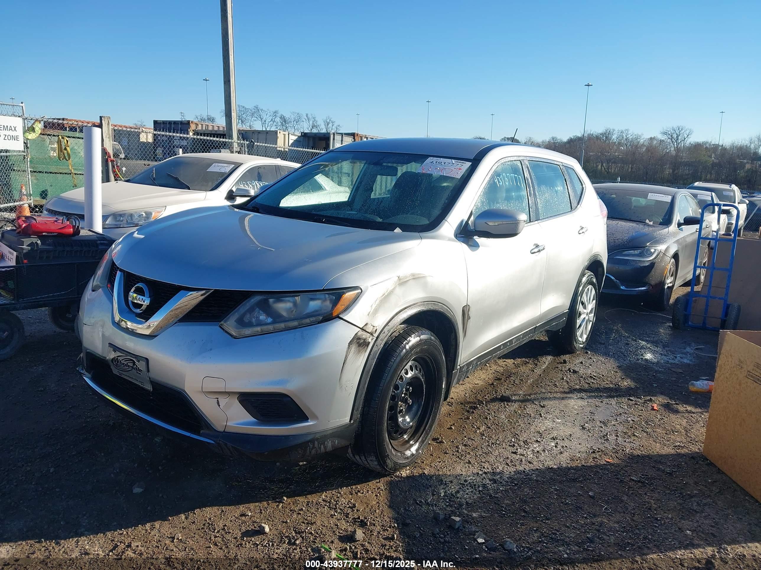 NISSAN ROGUE image 2