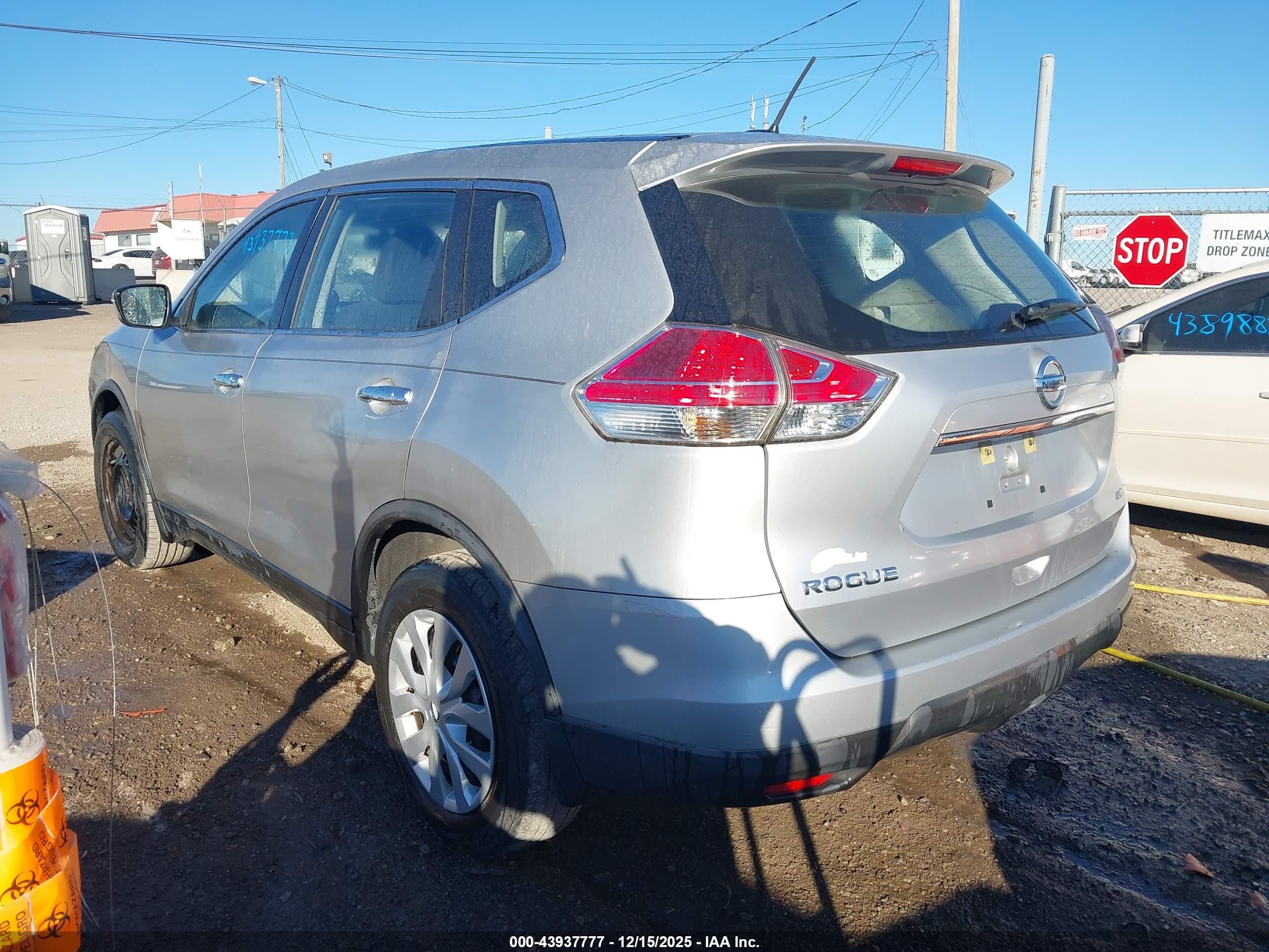 NISSAN ROGUE image 3