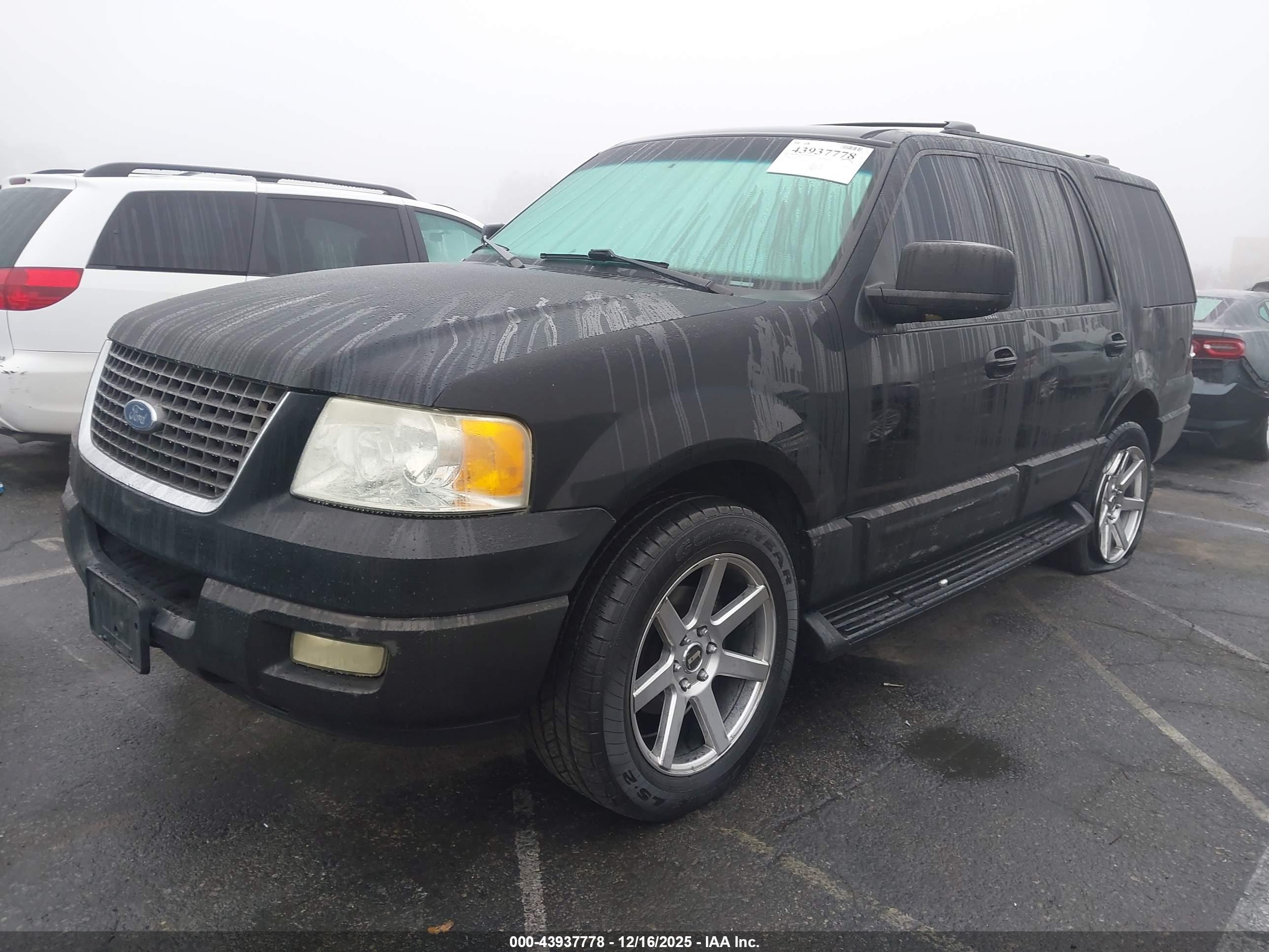 FORD EXPEDITION image 2