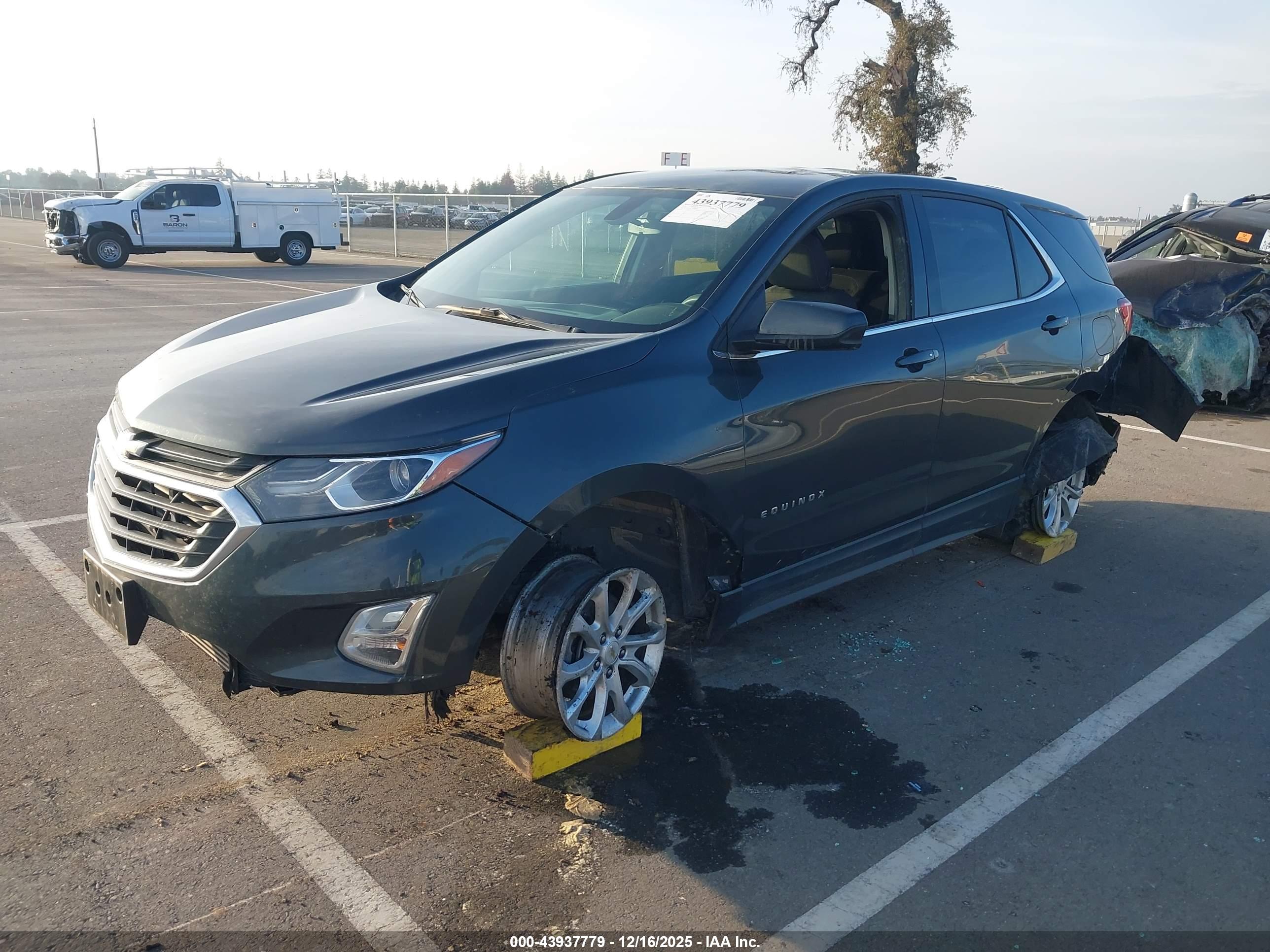 CHEVROLET EQUINOX image 2