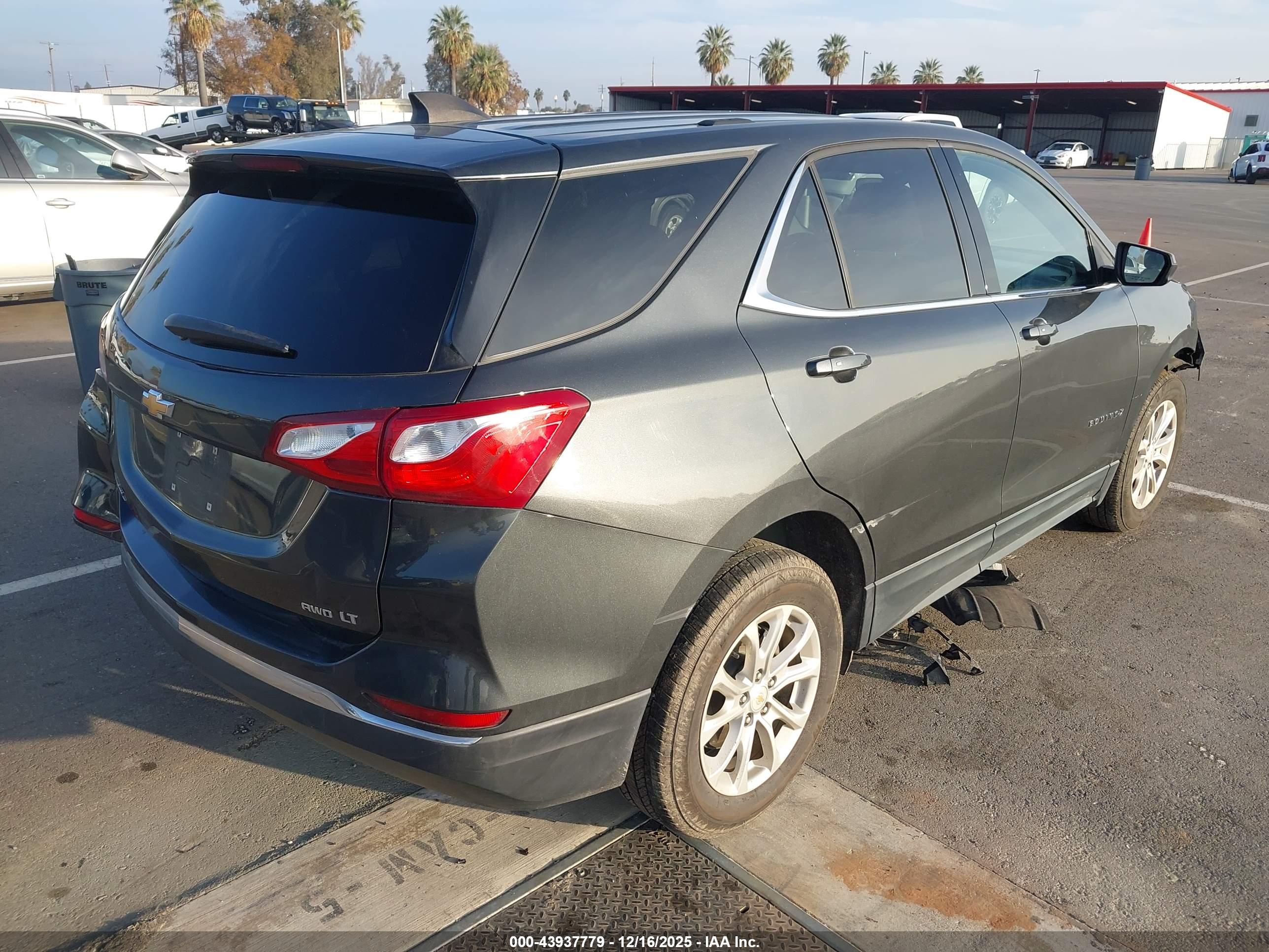 CHEVROLET EQUINOX image 4