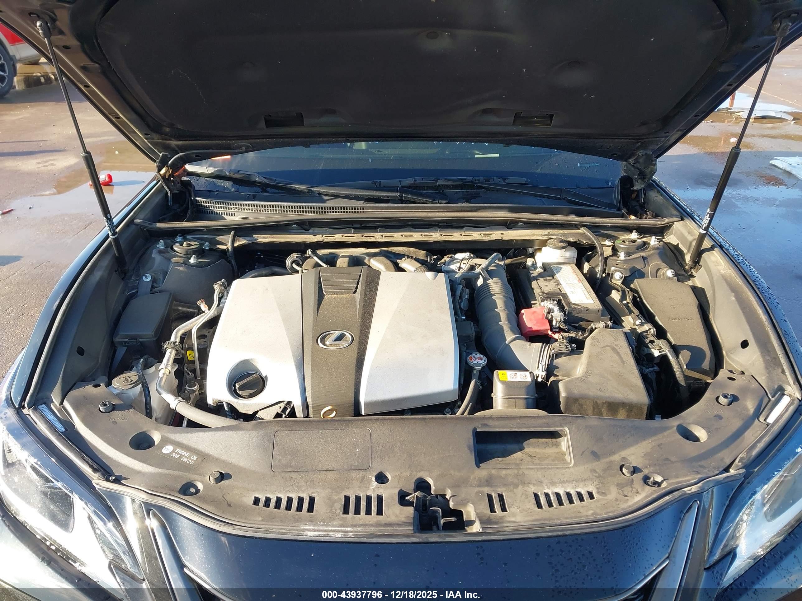 LEXUS ES image 10