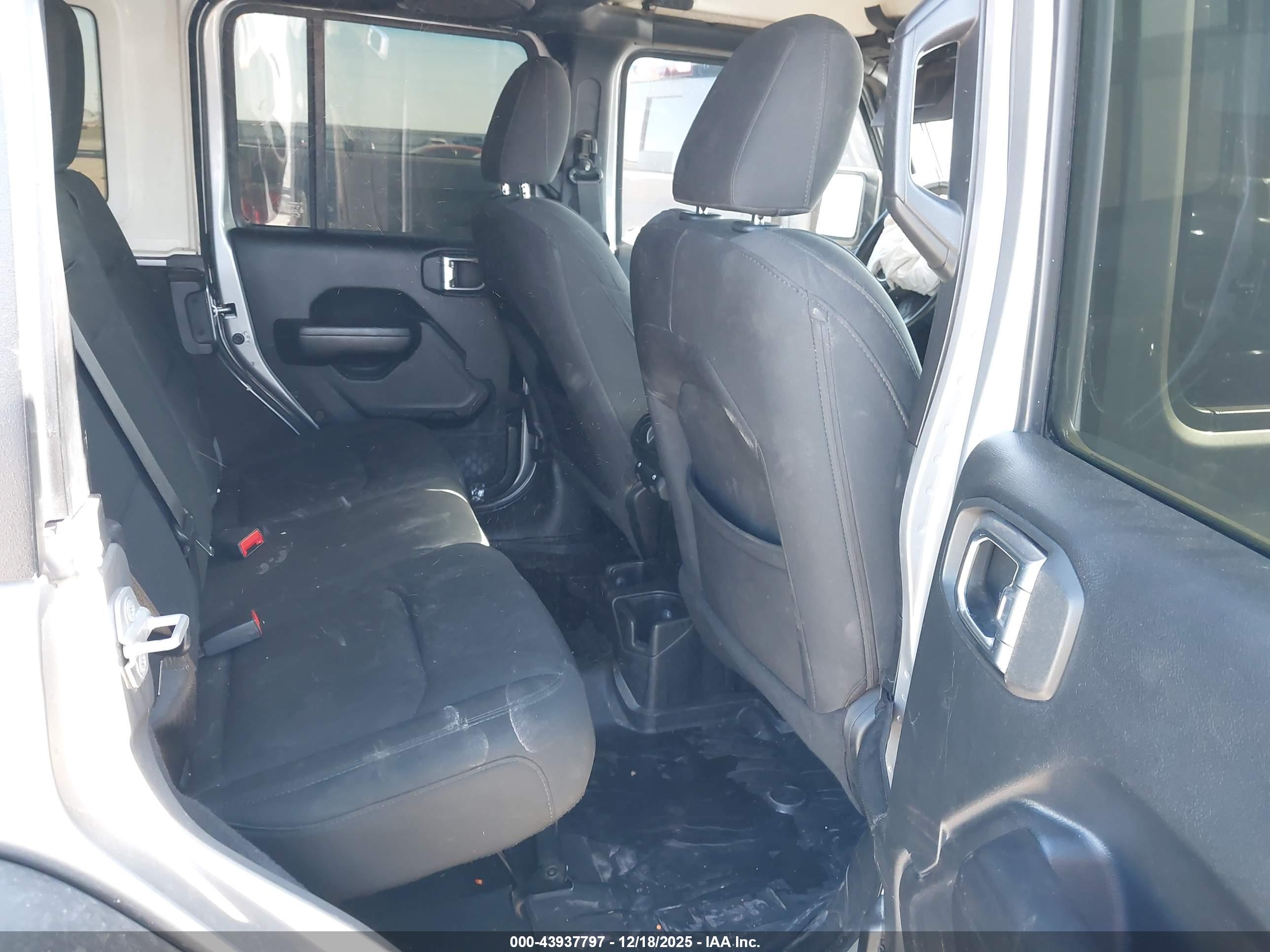 JEEP WRANGLER image 8