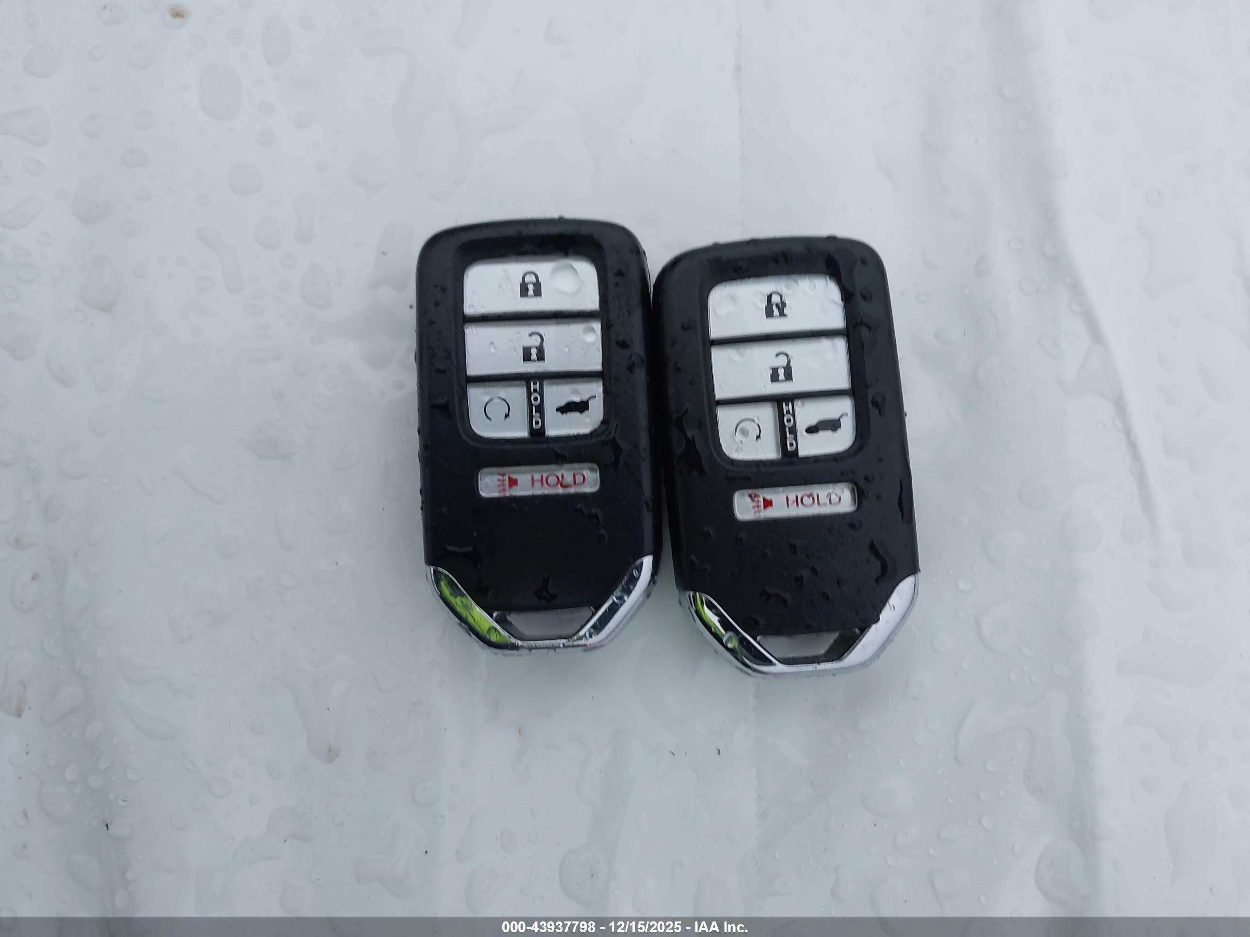 HONDA CR-V image 11