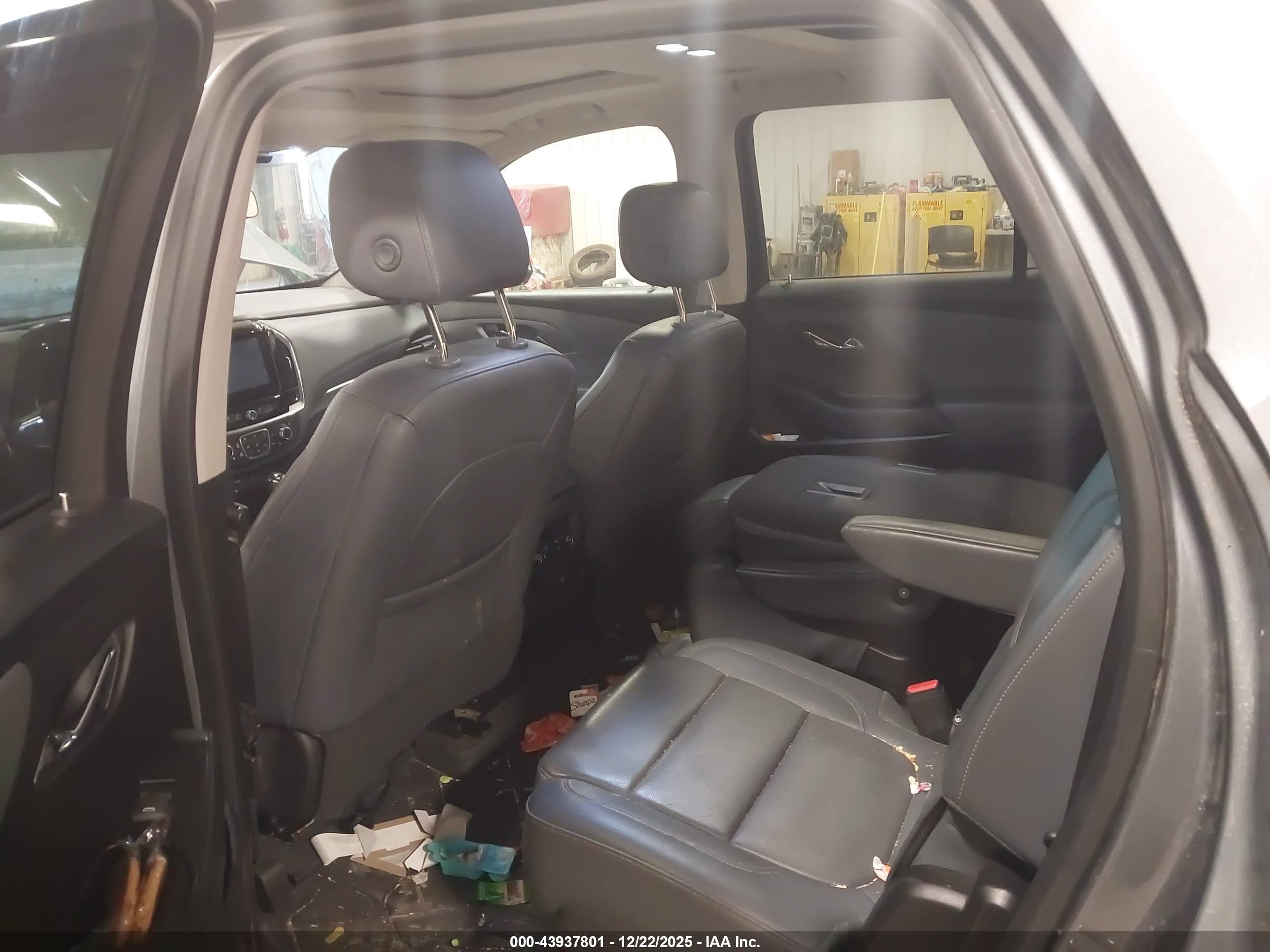 CHEVROLET TRAVERSE image 8