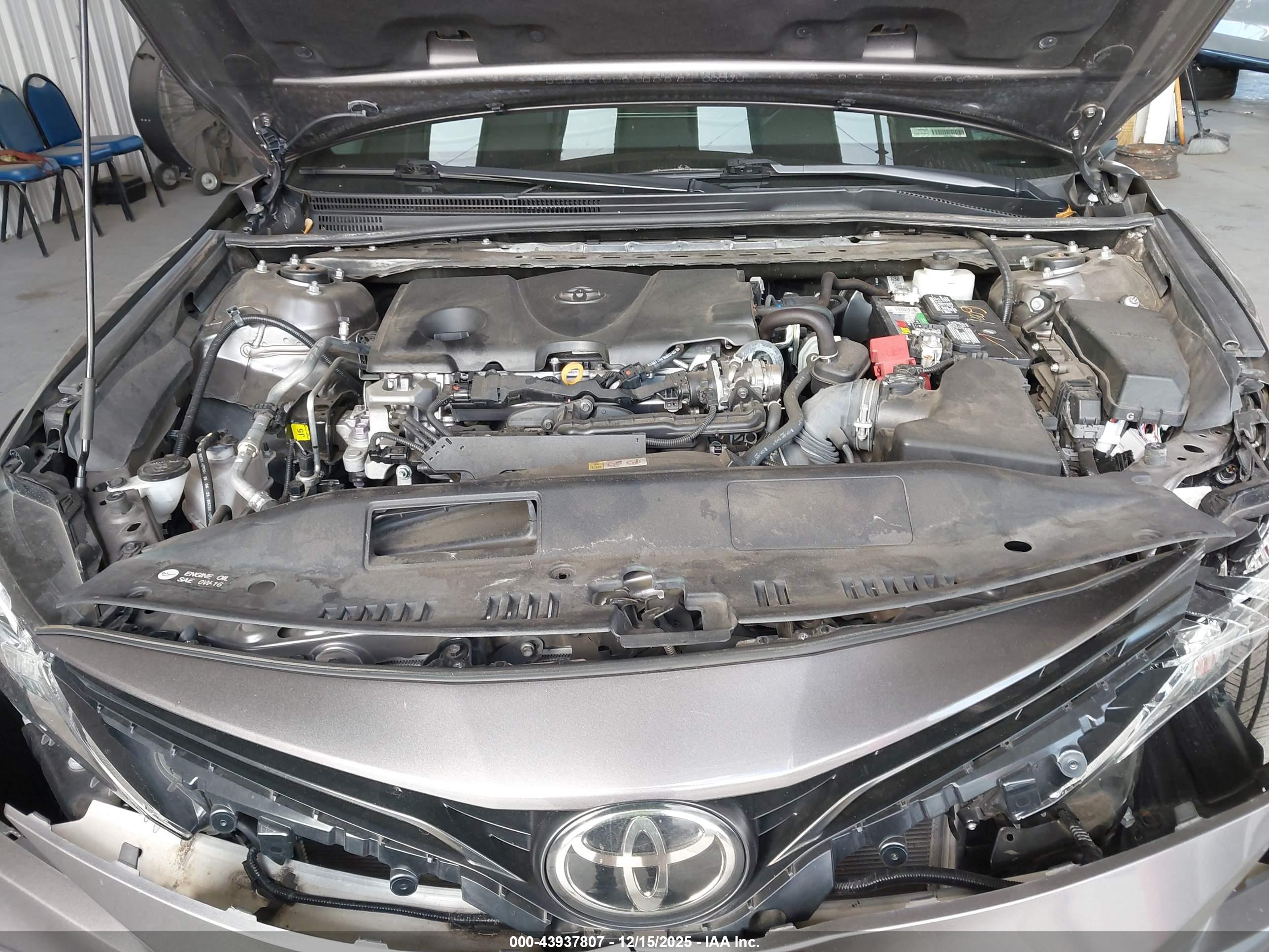 TOYOTA CAMRY image 10
