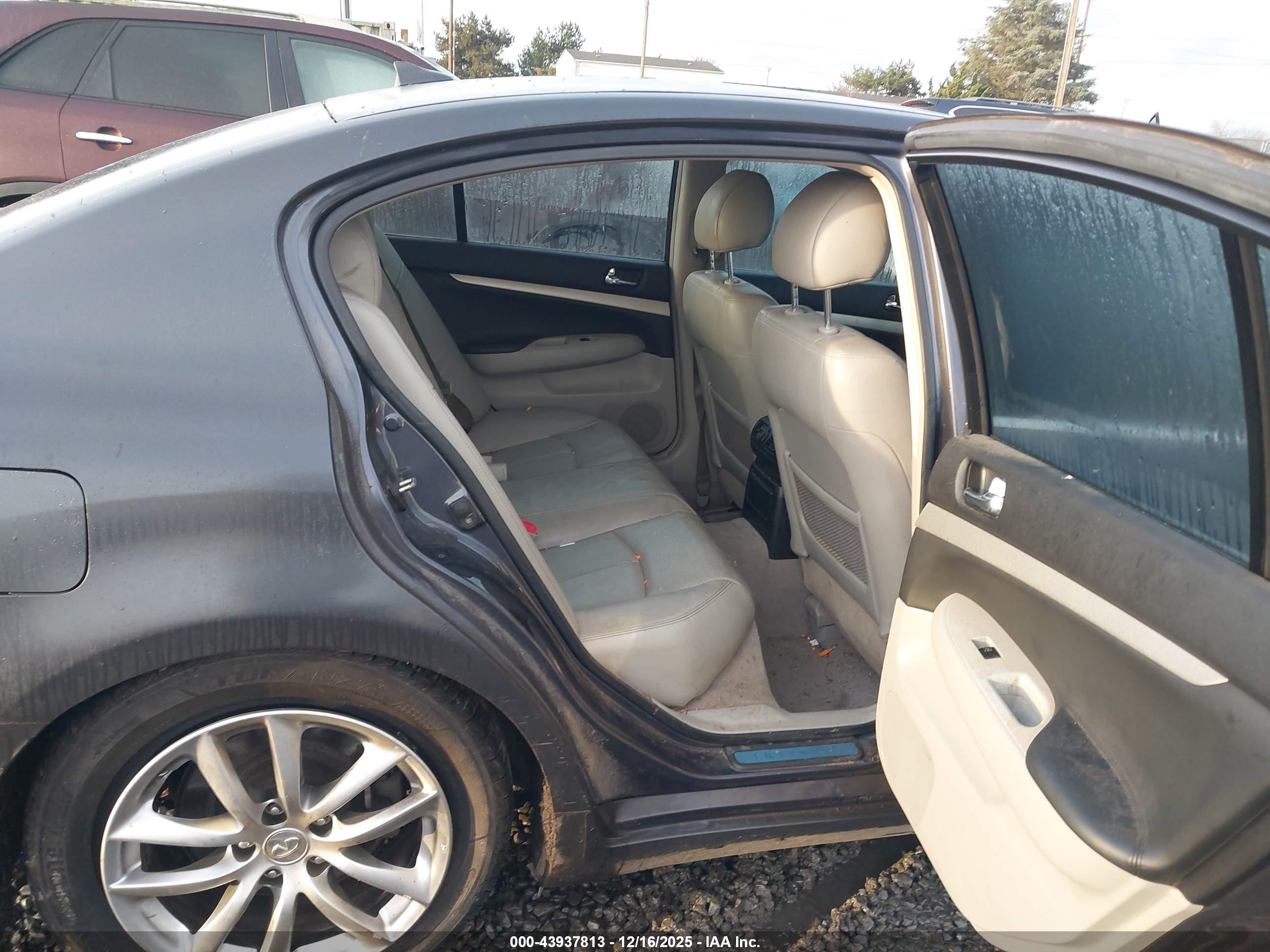 INFINITI G35 image 8