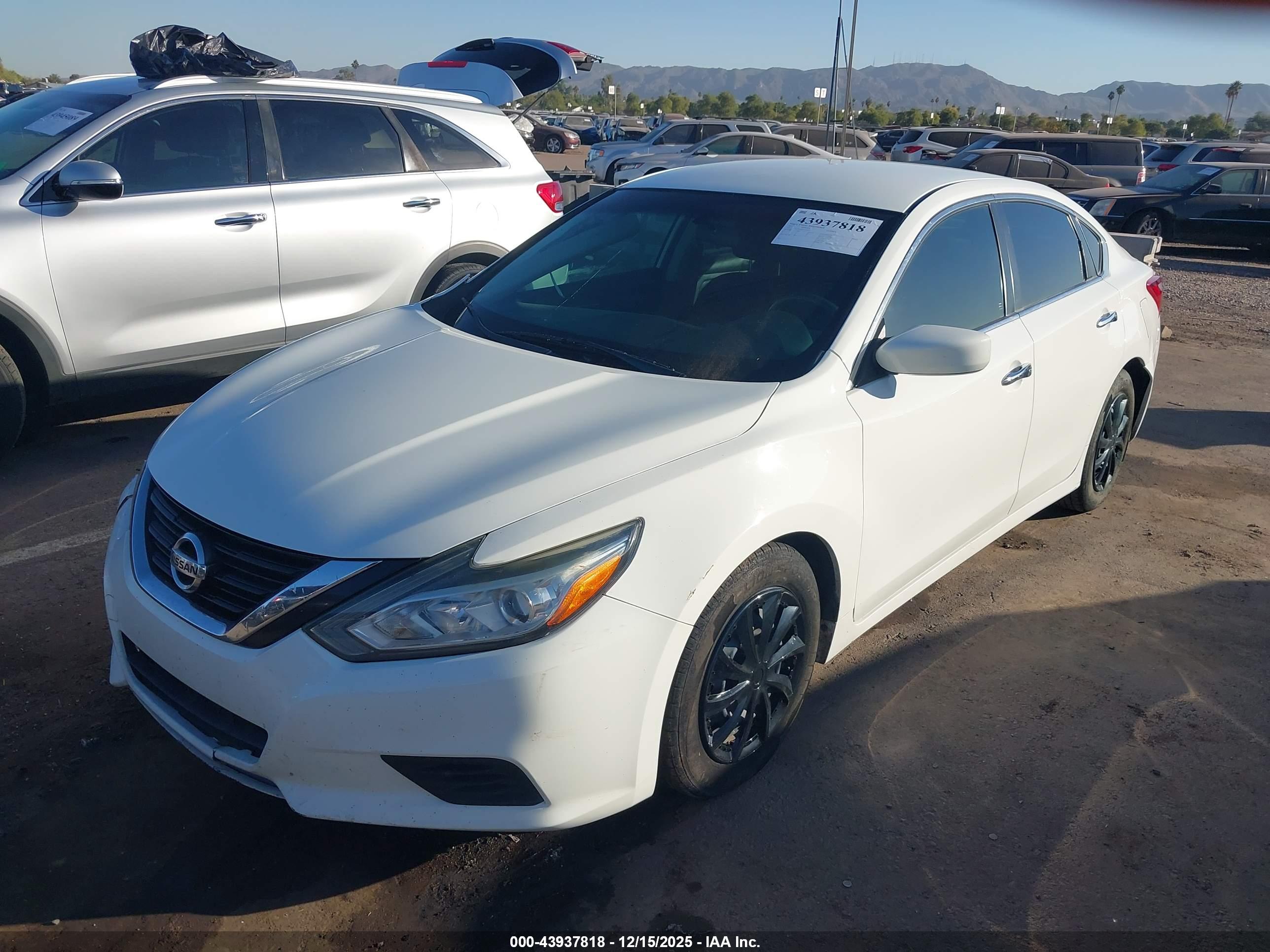 NISSAN ALTIMA image 2