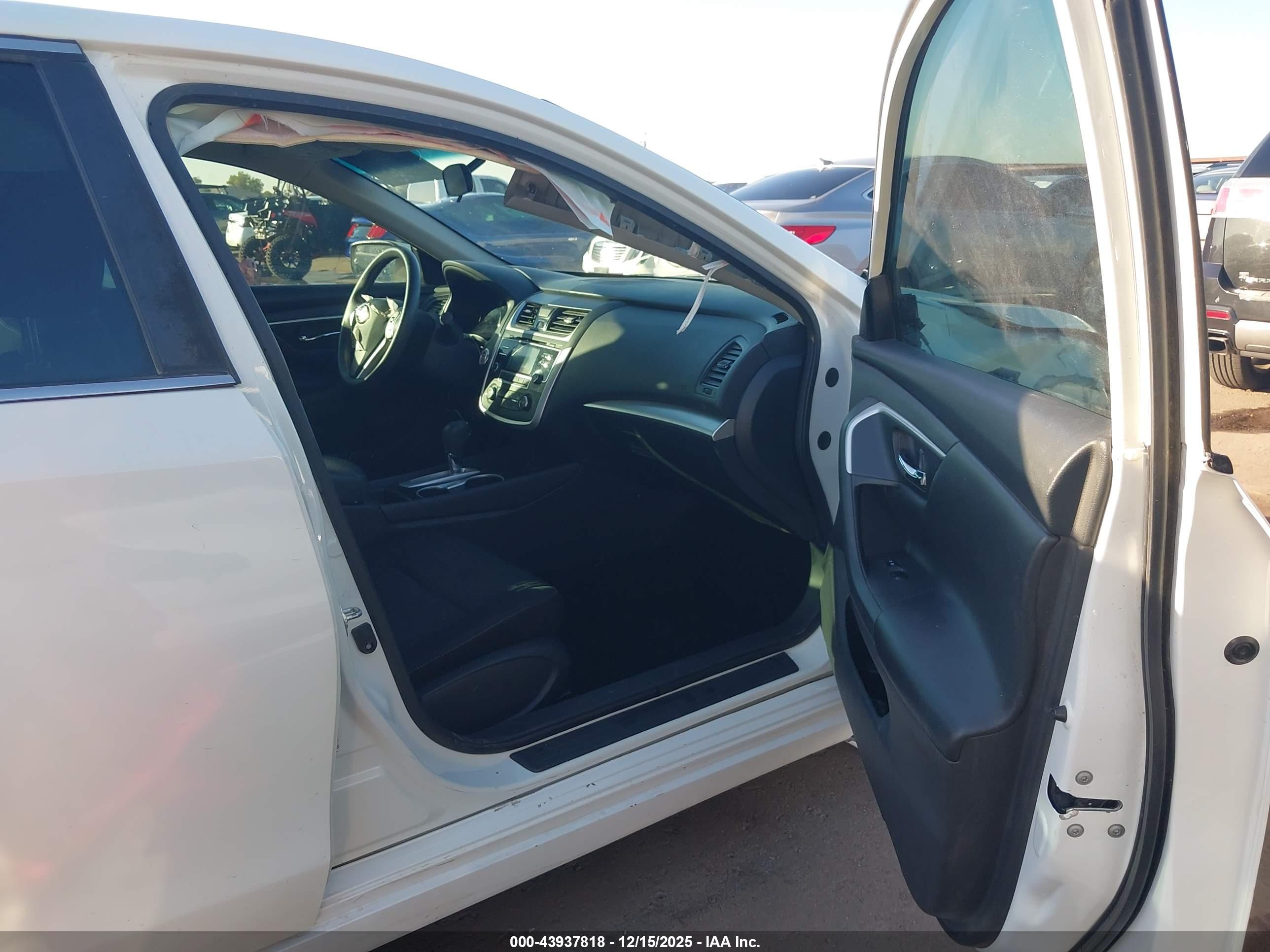 NISSAN ALTIMA image 5
