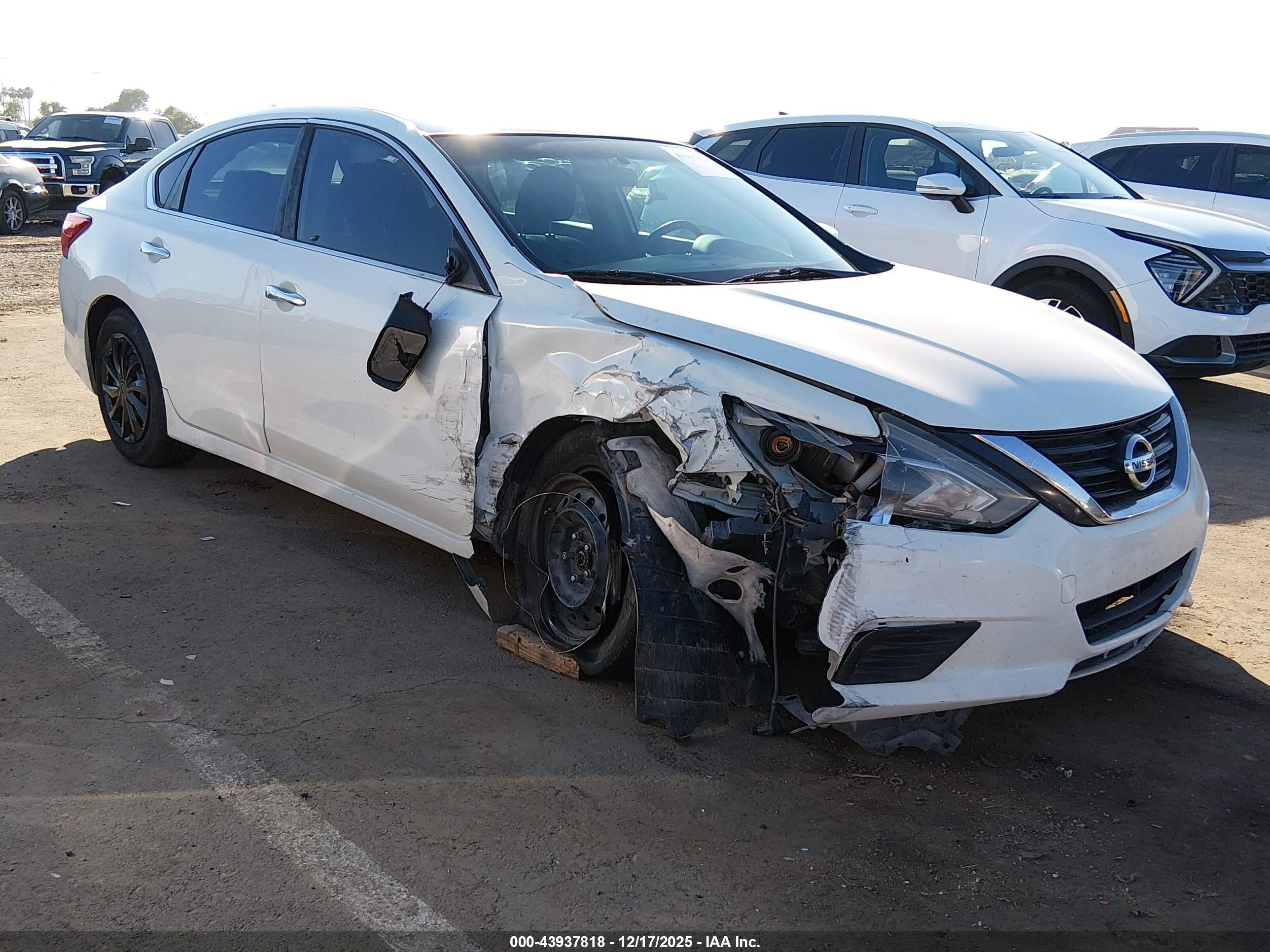 NISSAN ALTIMA image 6