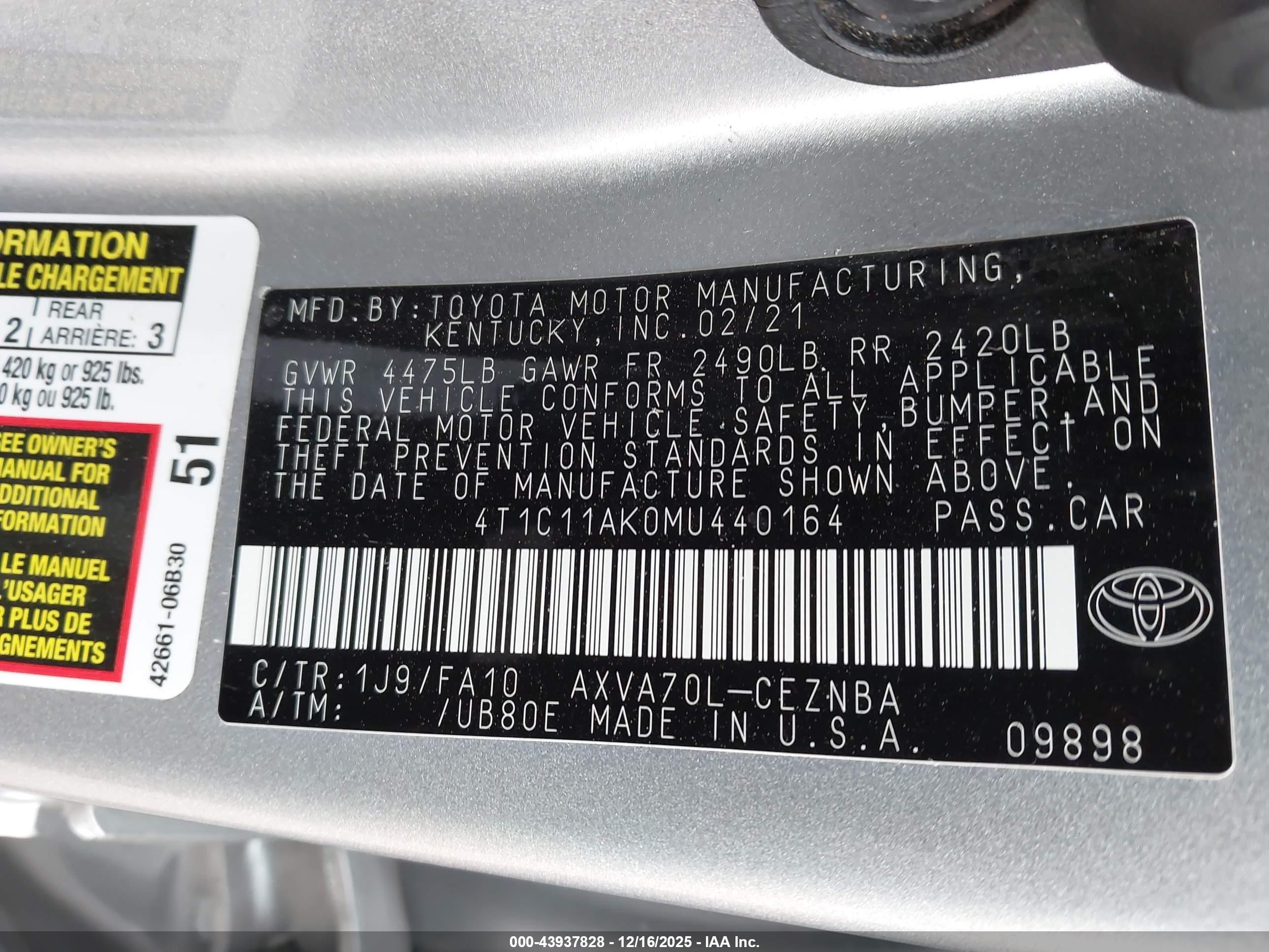 TOYOTA CAMRY image 9