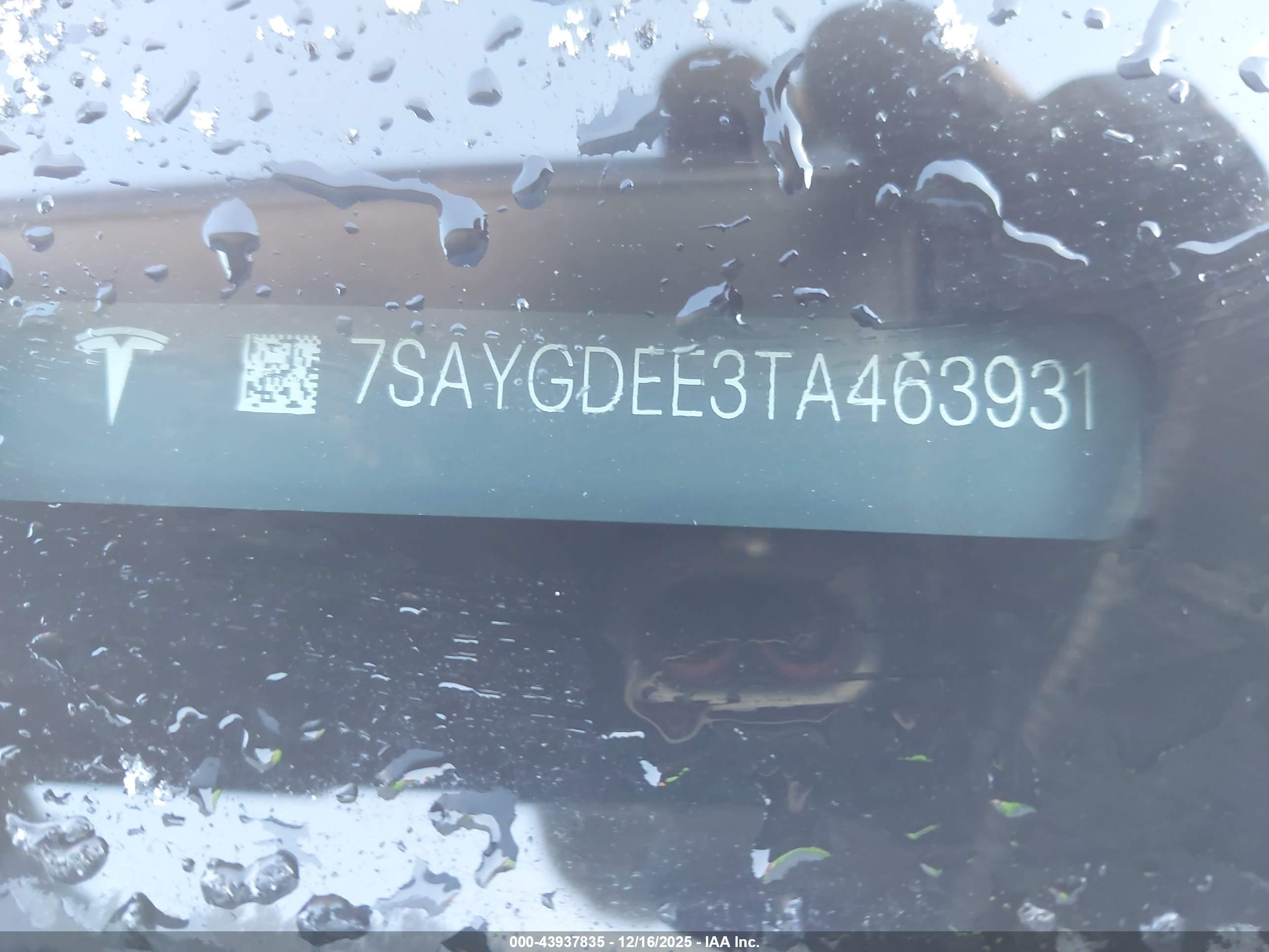 TESLA MODEL image 9