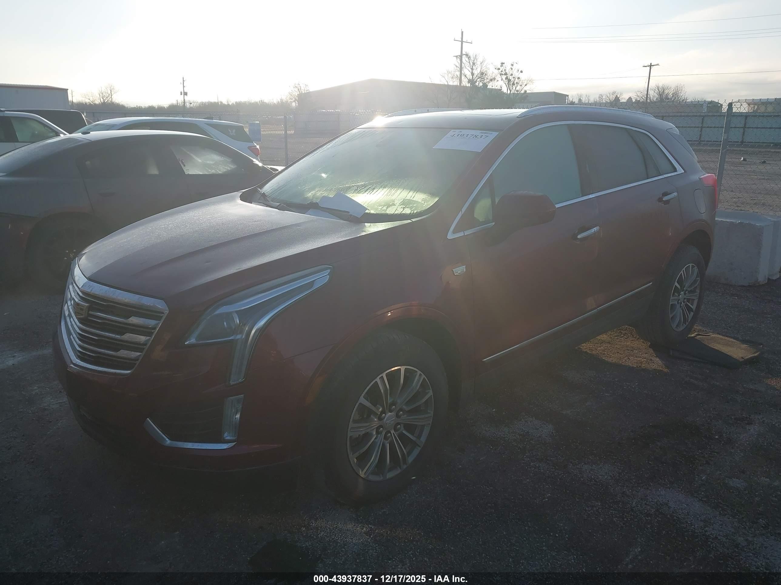 CADILLAC XT5 image 2