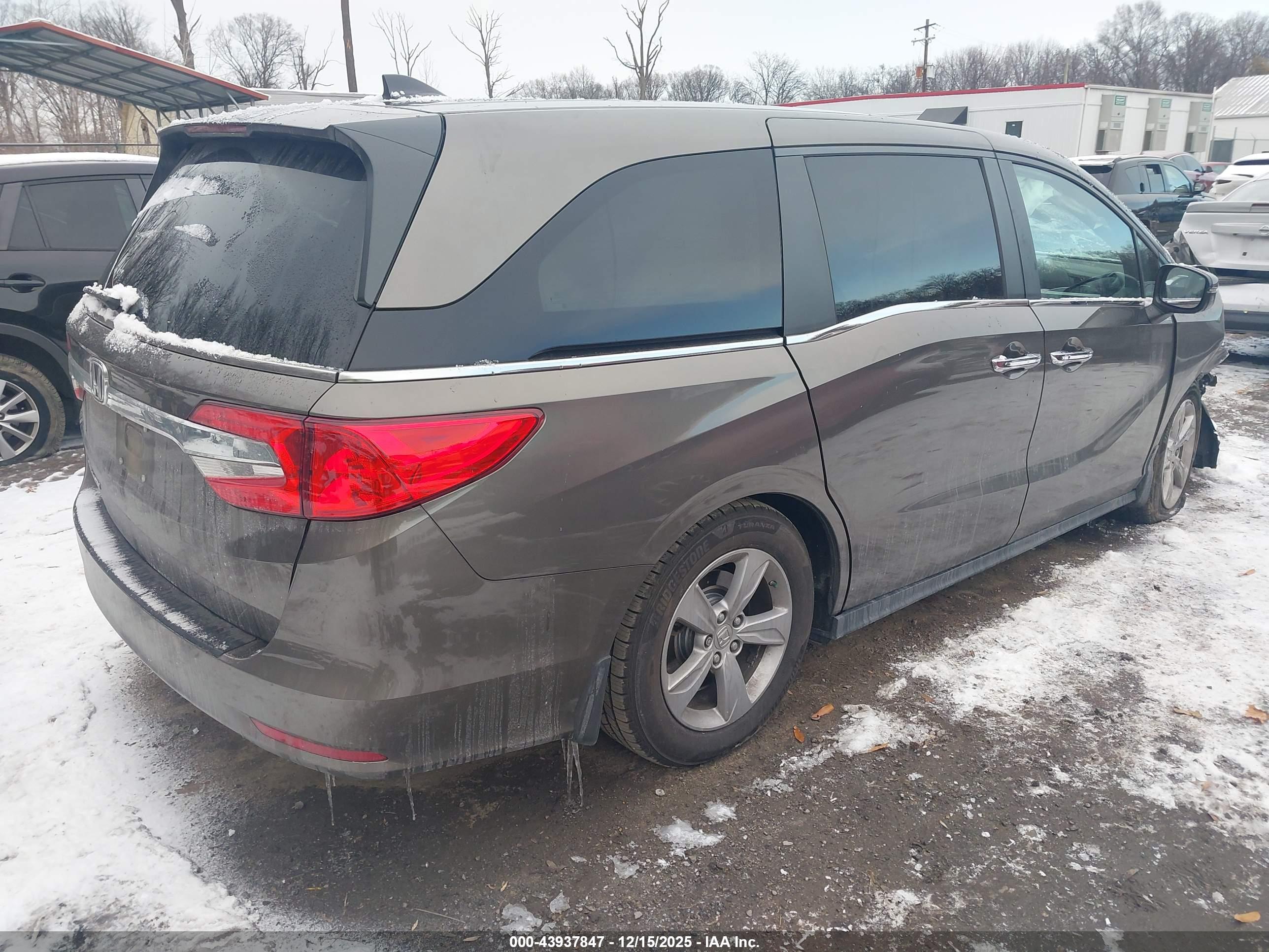 HONDA ODYSSEY image 4