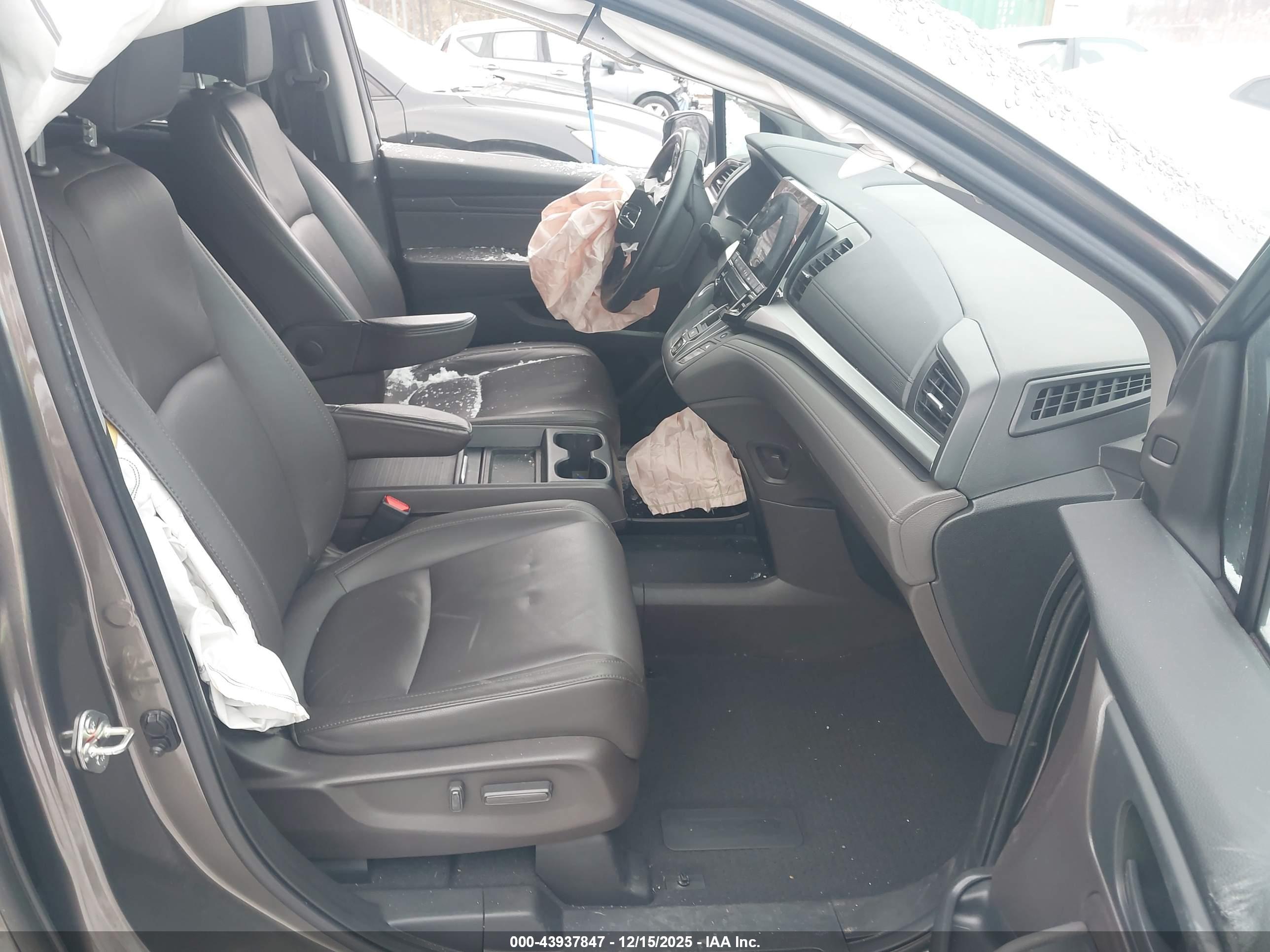 HONDA ODYSSEY image 5
