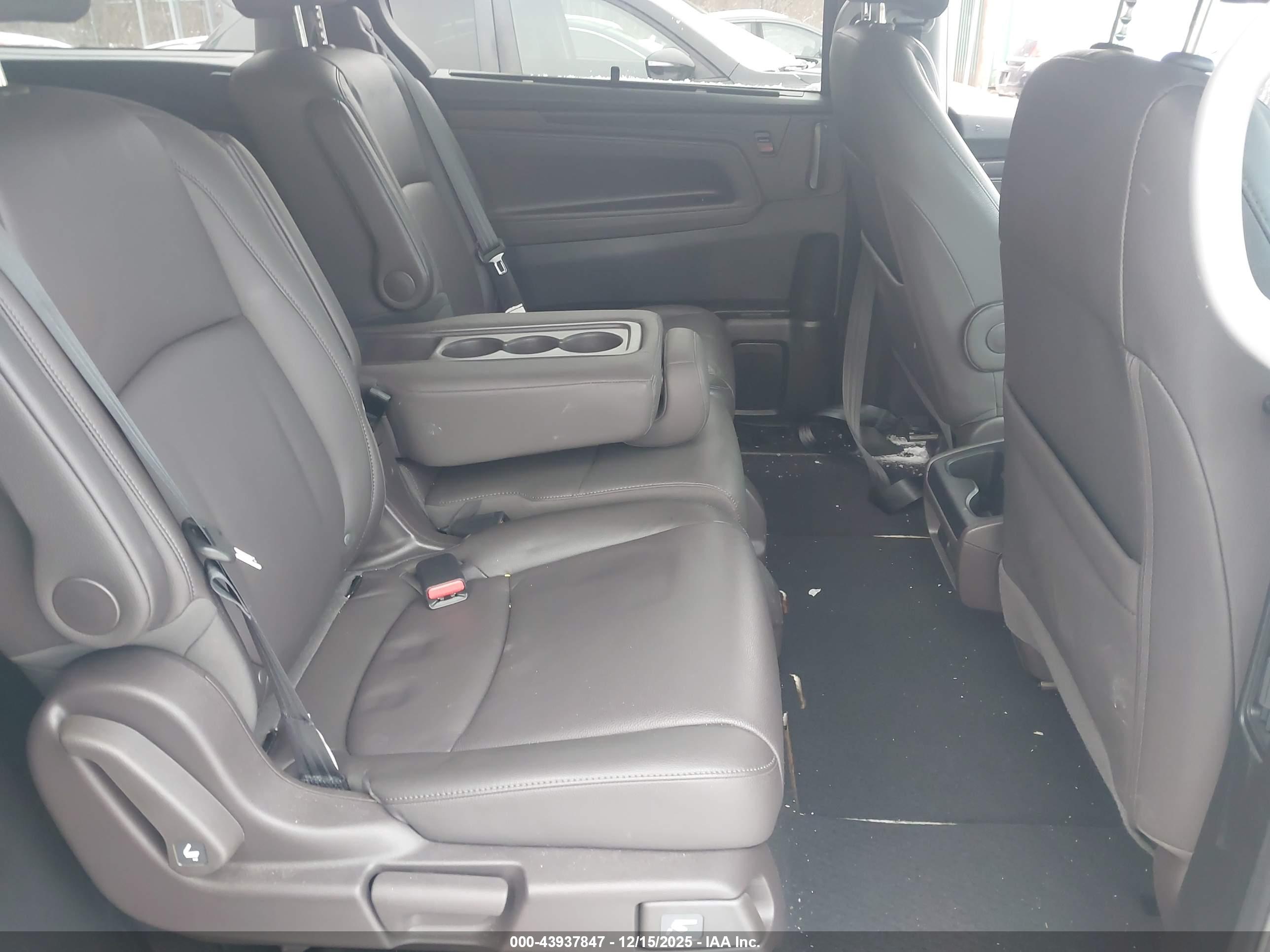 HONDA ODYSSEY image 8