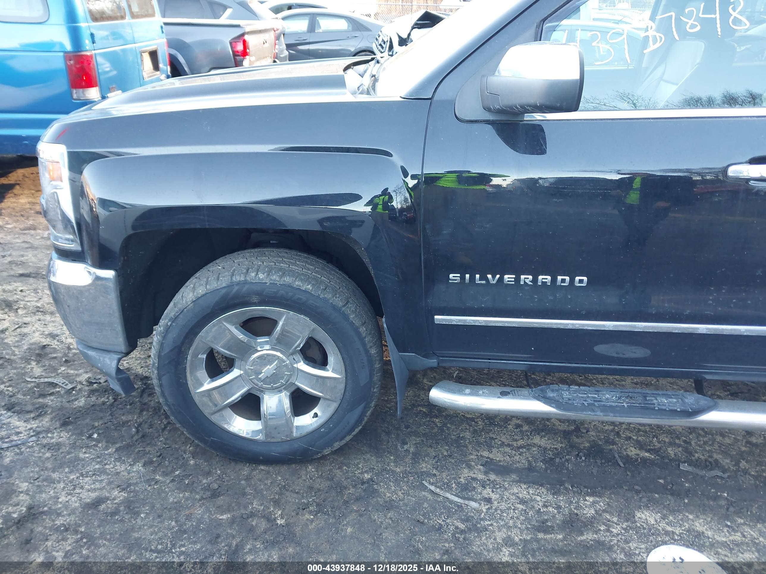 CHEVROLET SILVERADO image 2