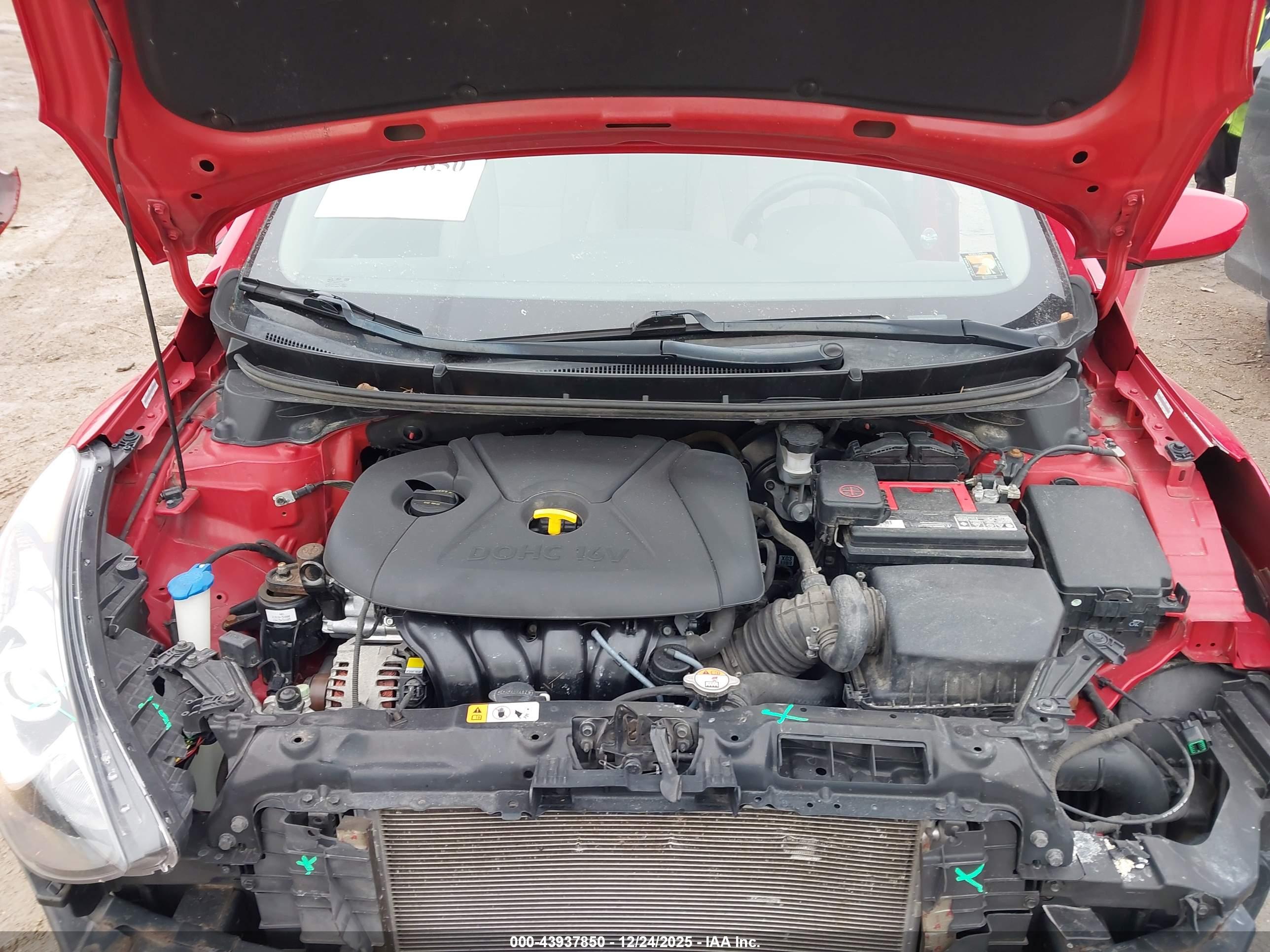 HYUNDAI ELANTRA image 10