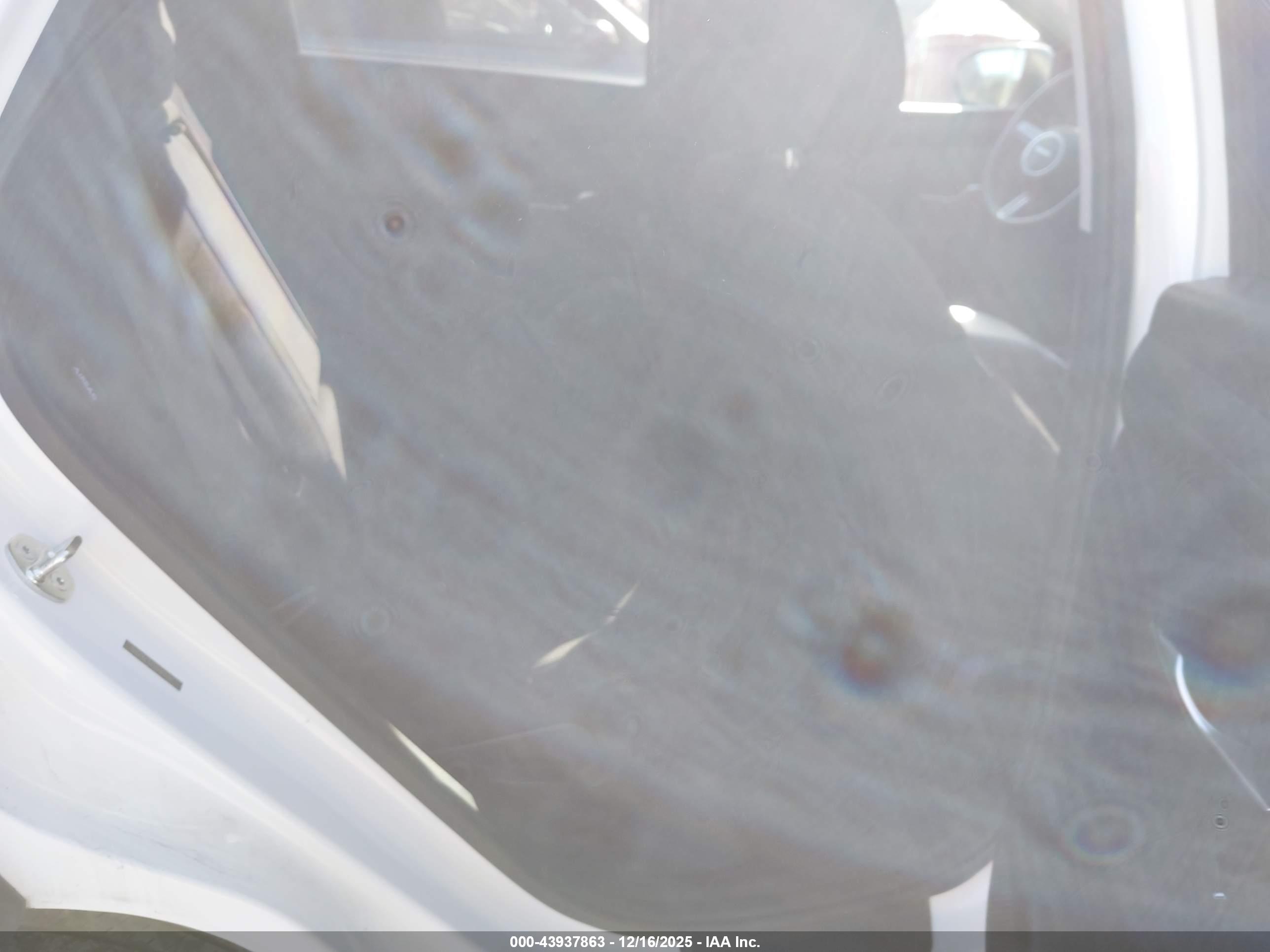 HYUNDAI TUCSON image 8