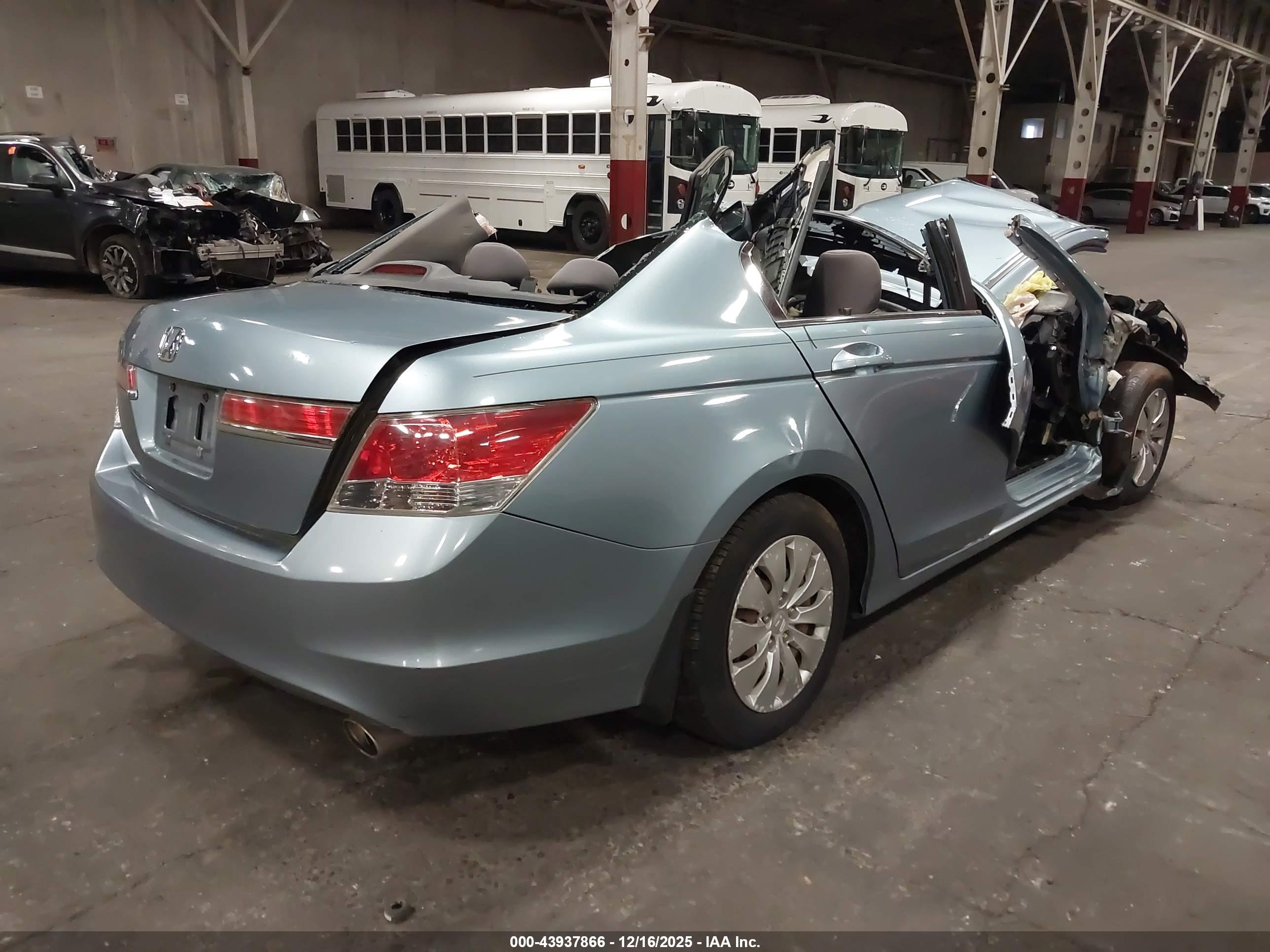 HONDA ACCORD image 4