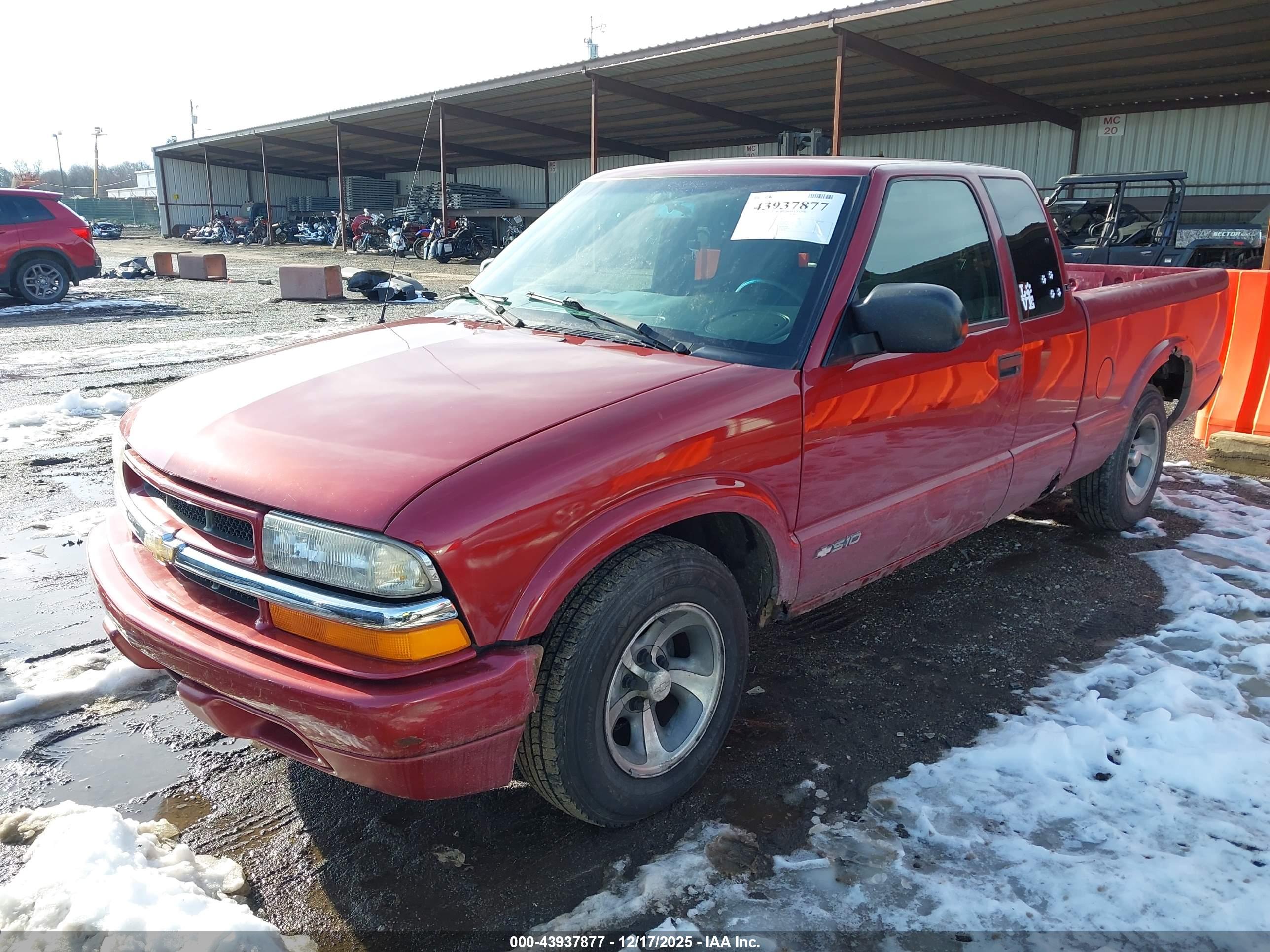 CHEVROLET S-10 image 2