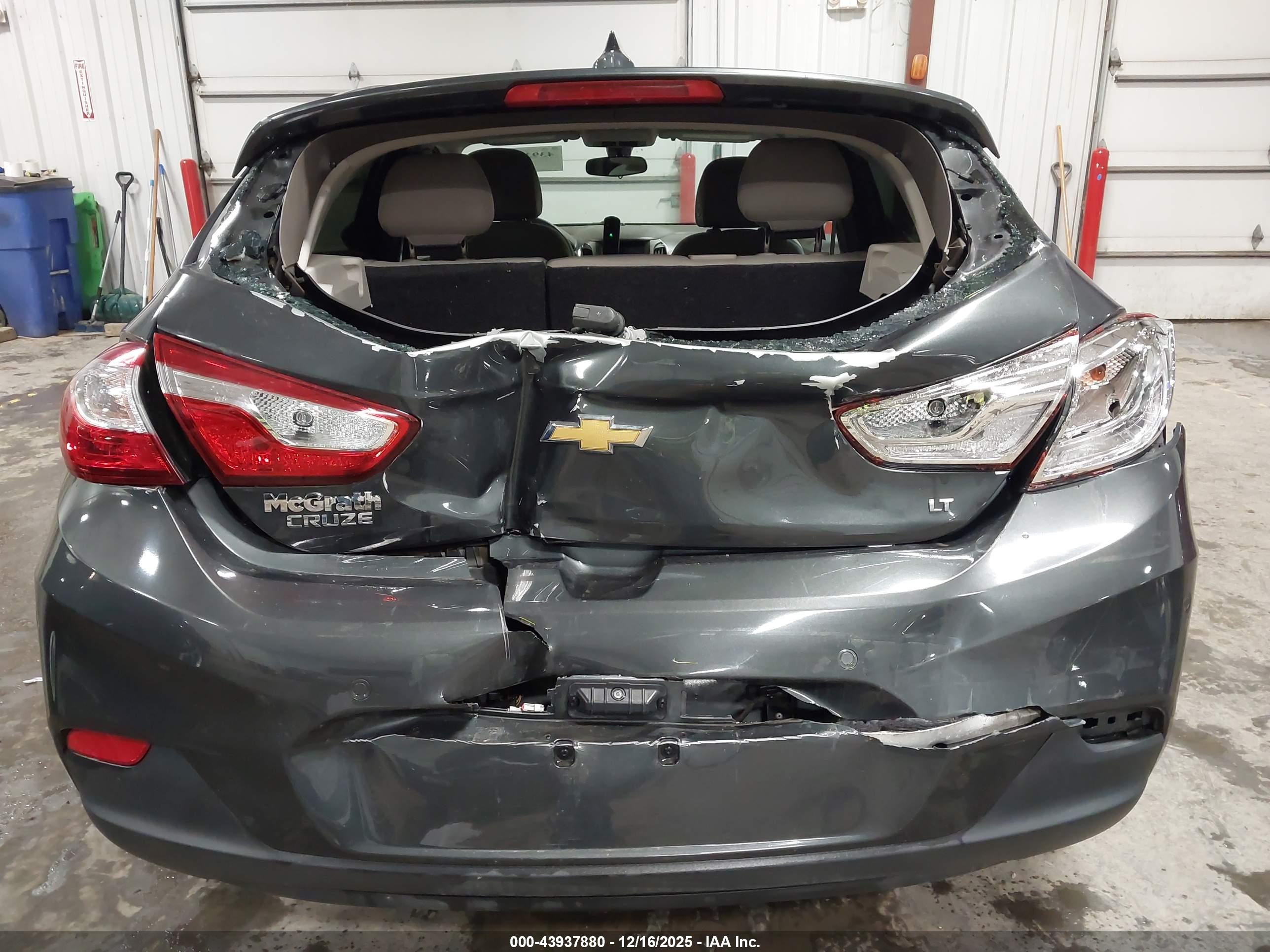 CHEVROLET CRUZE image 6