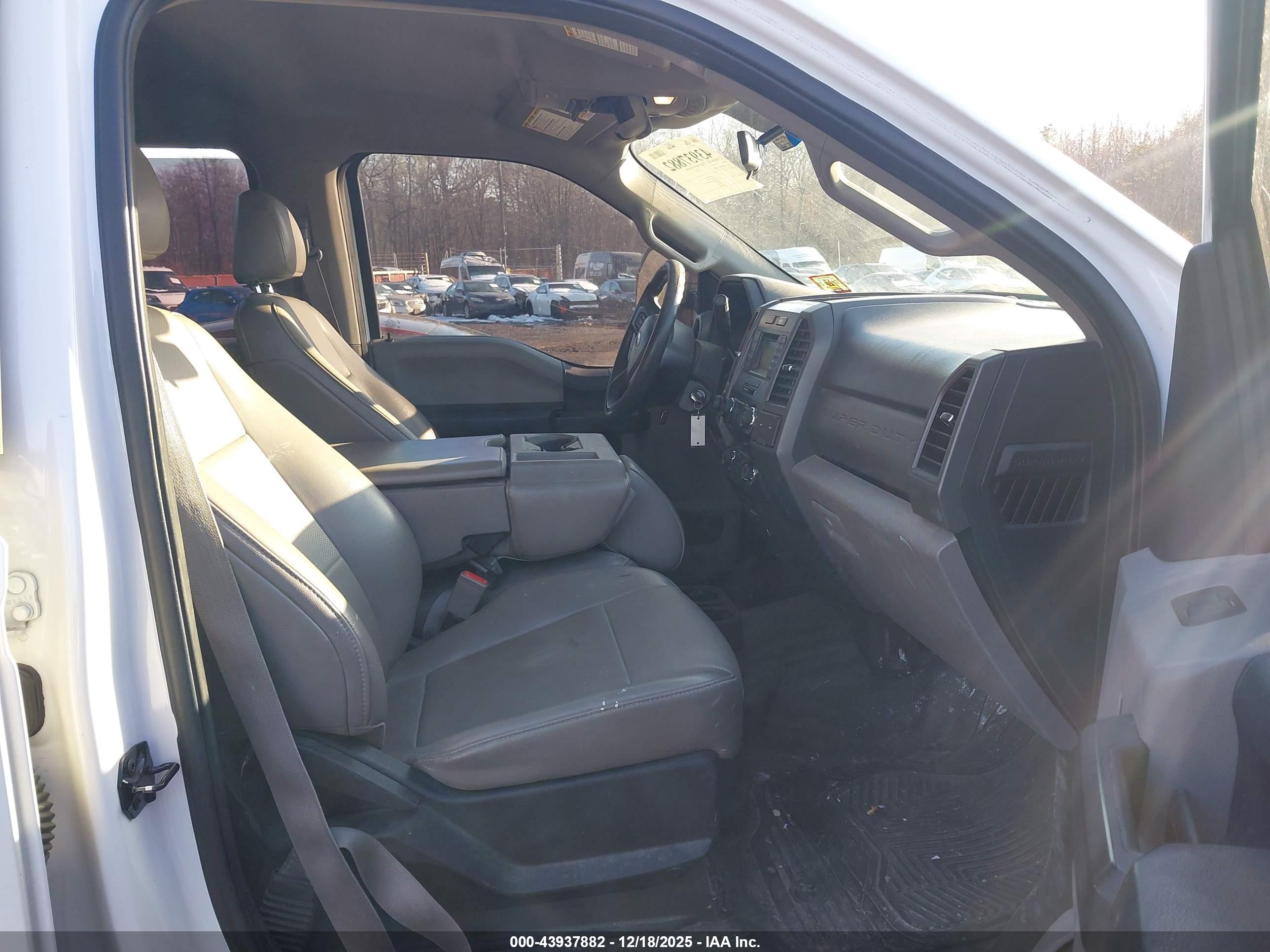FORD F-250 image 5