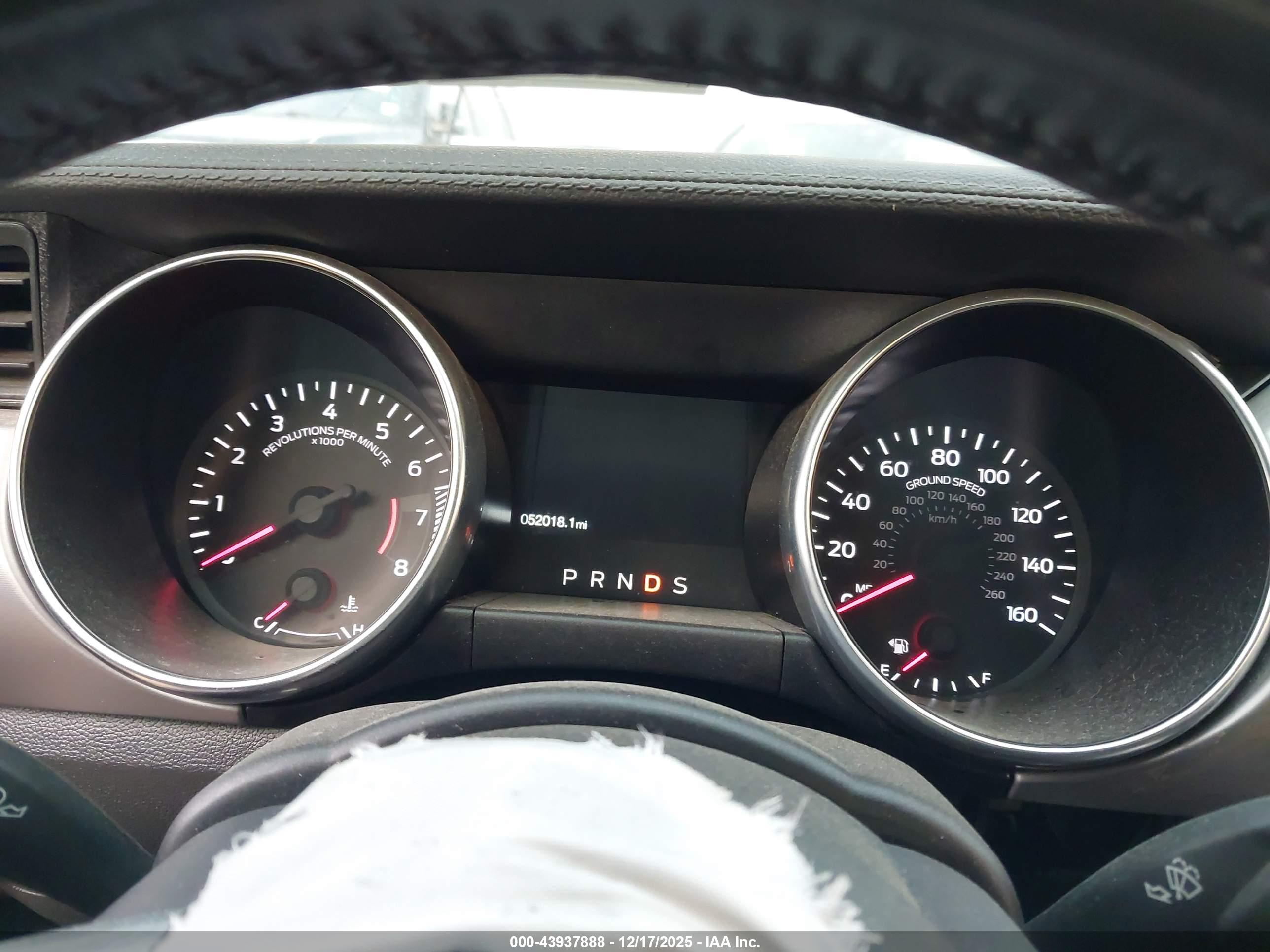 FORD MUSTANG image 7