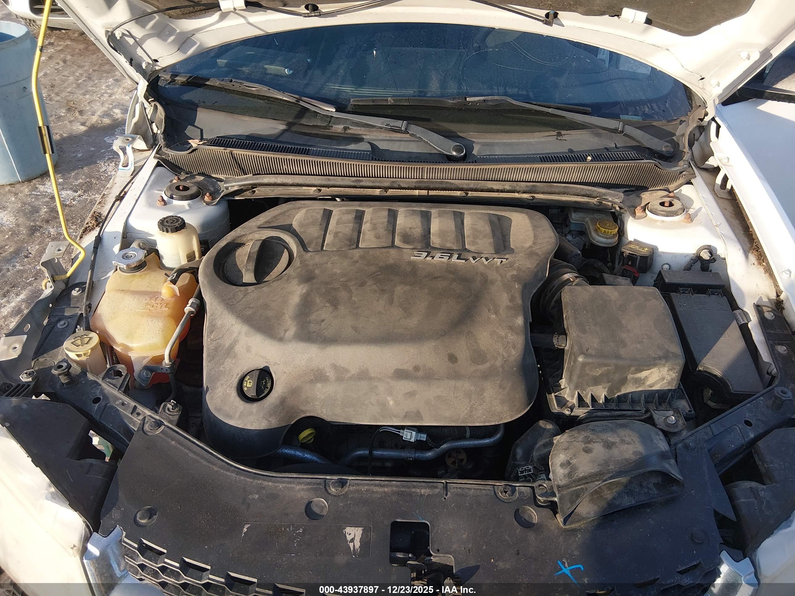 DODGE AVENGER image 10