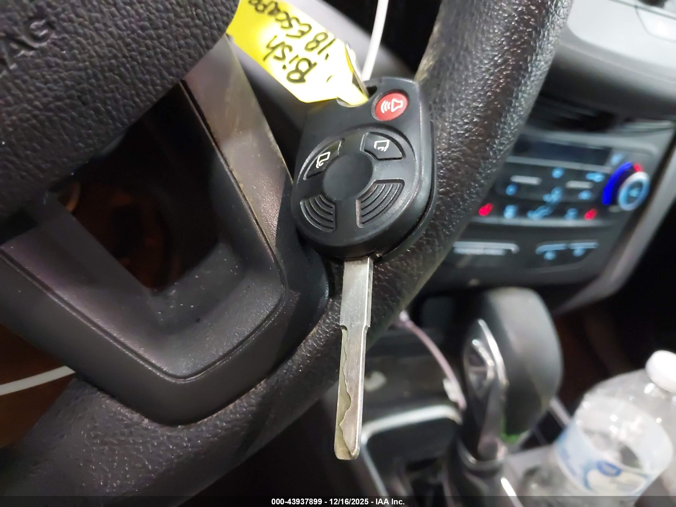 FORD ESCAPE image 11
