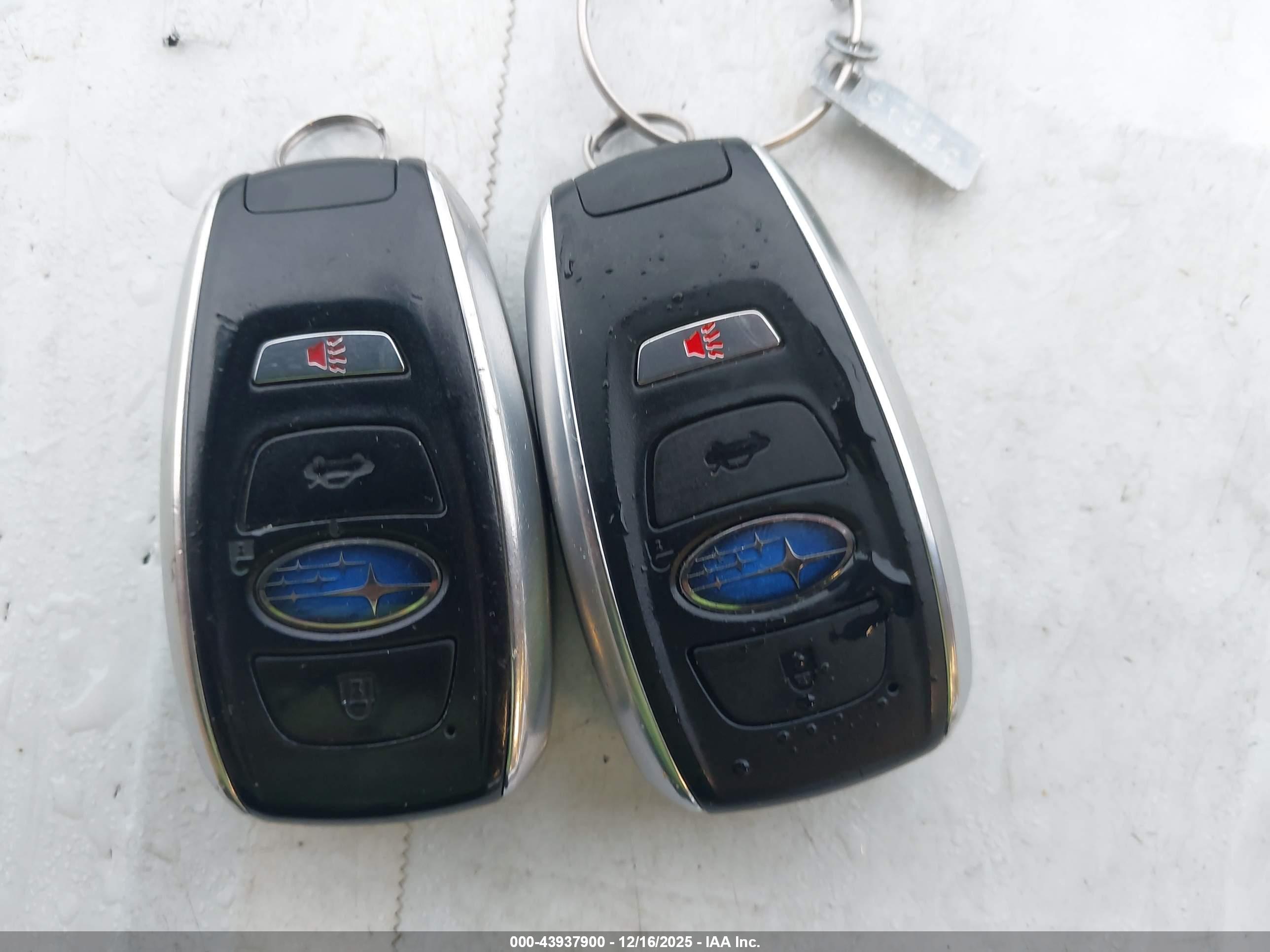 SUBARU OUTBACK image 11
