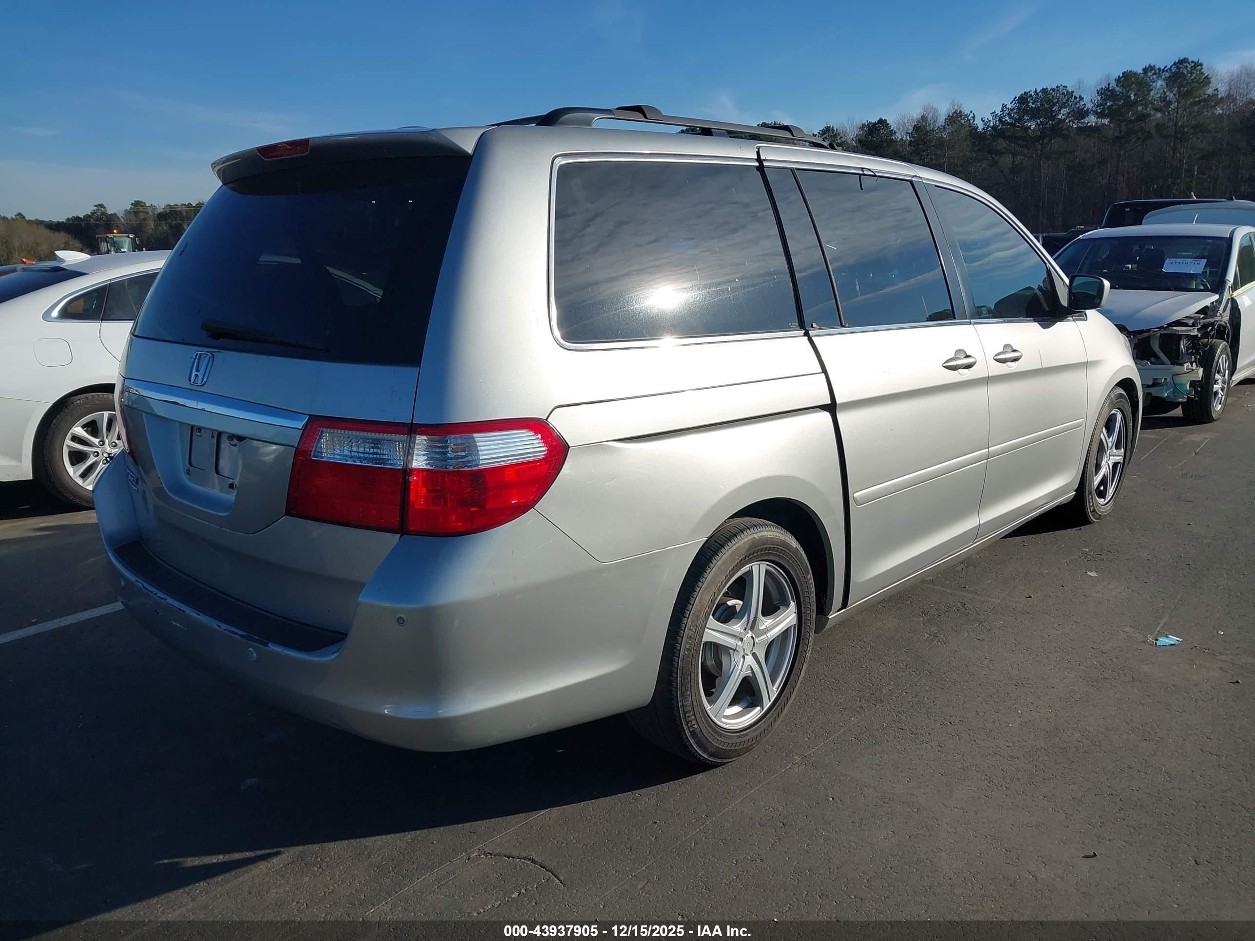 HONDA ODYSSEY image 4