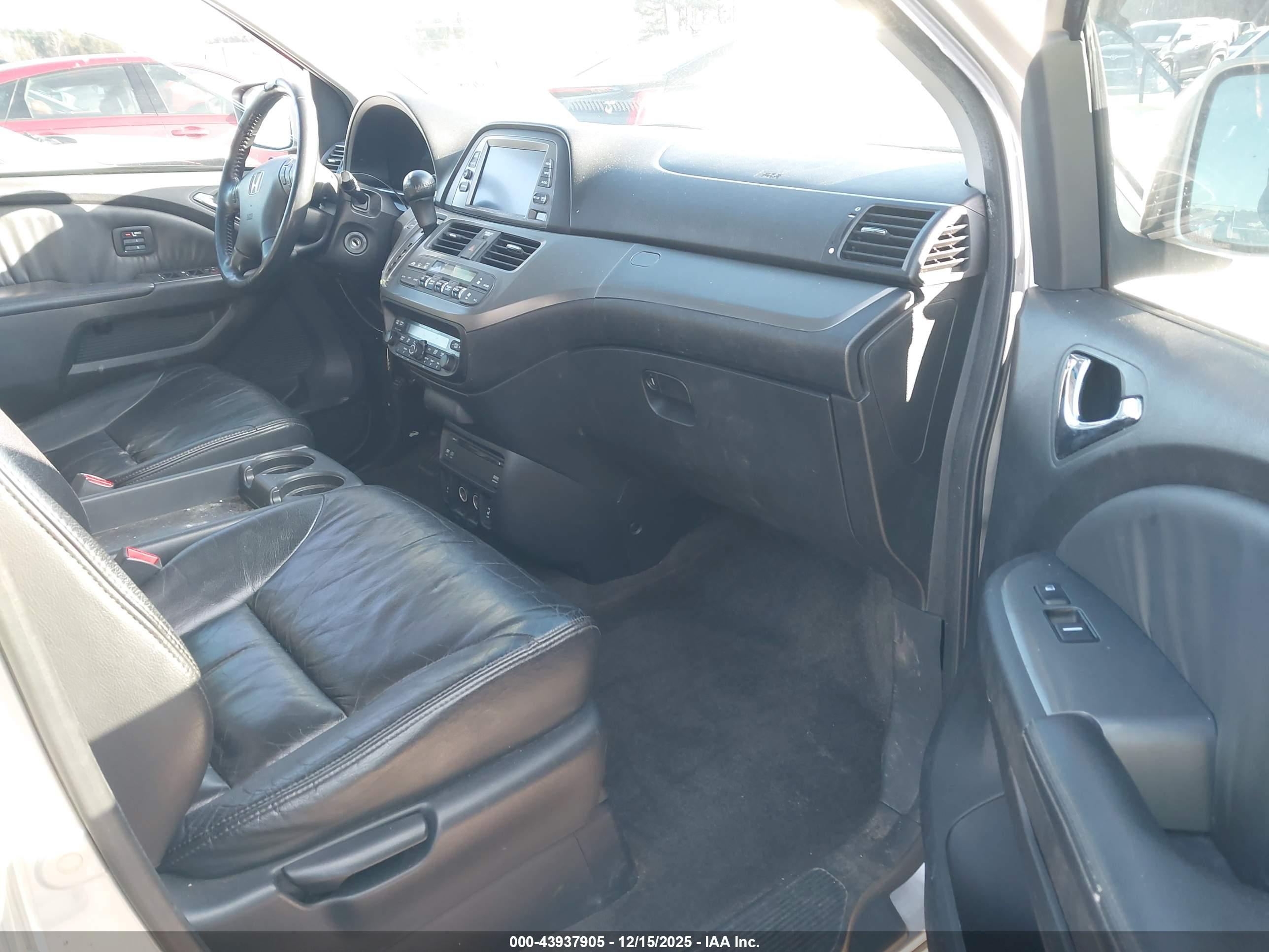 HONDA ODYSSEY image 5