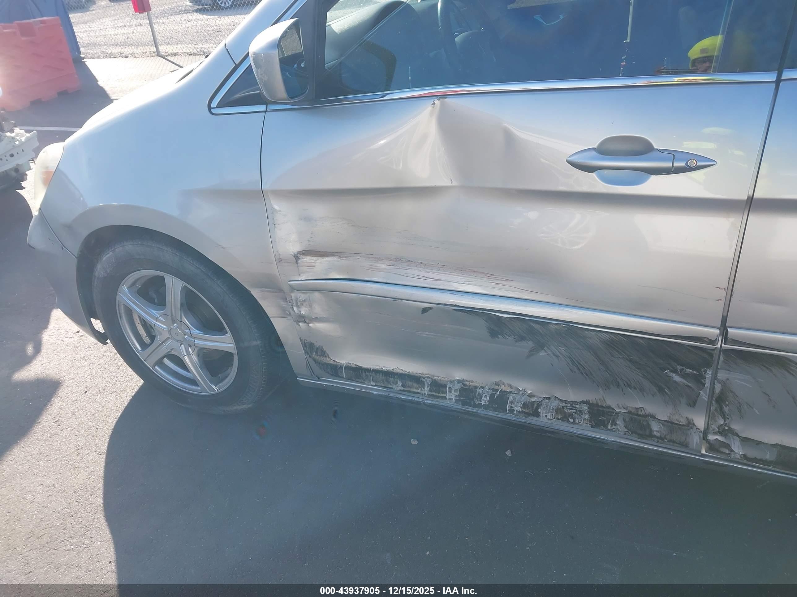 HONDA ODYSSEY image 6