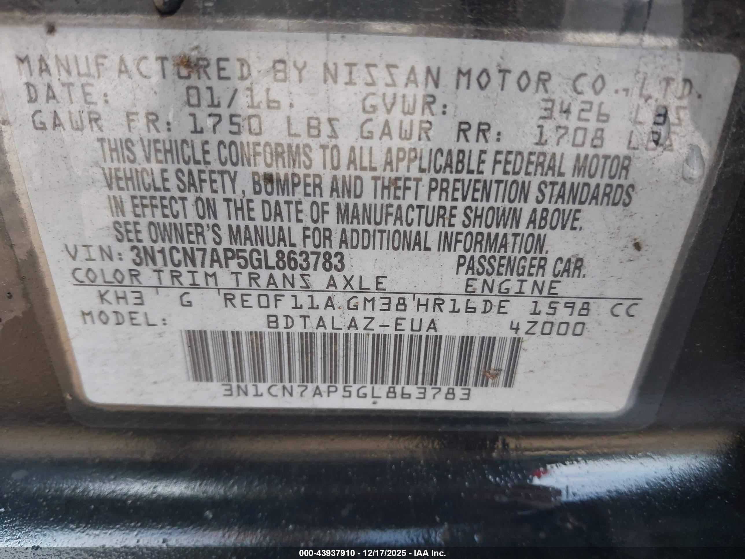 NISSAN VERSA image 9