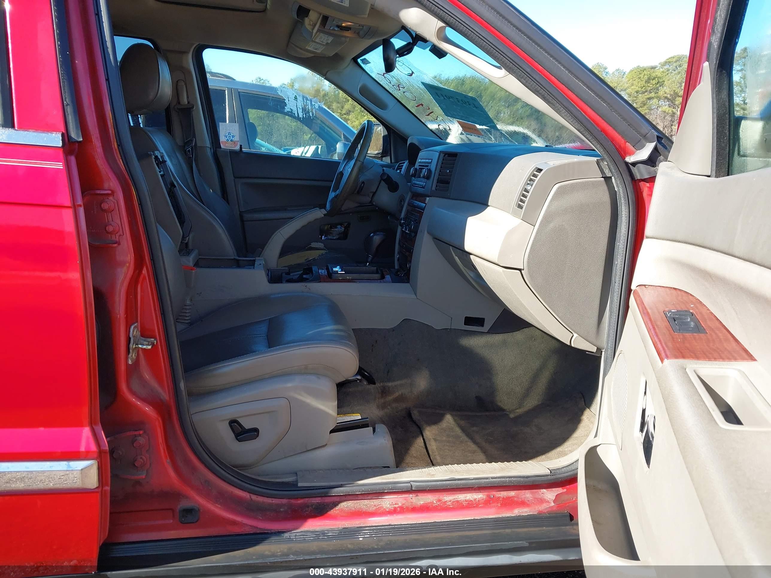 JEEP GRAND image 5