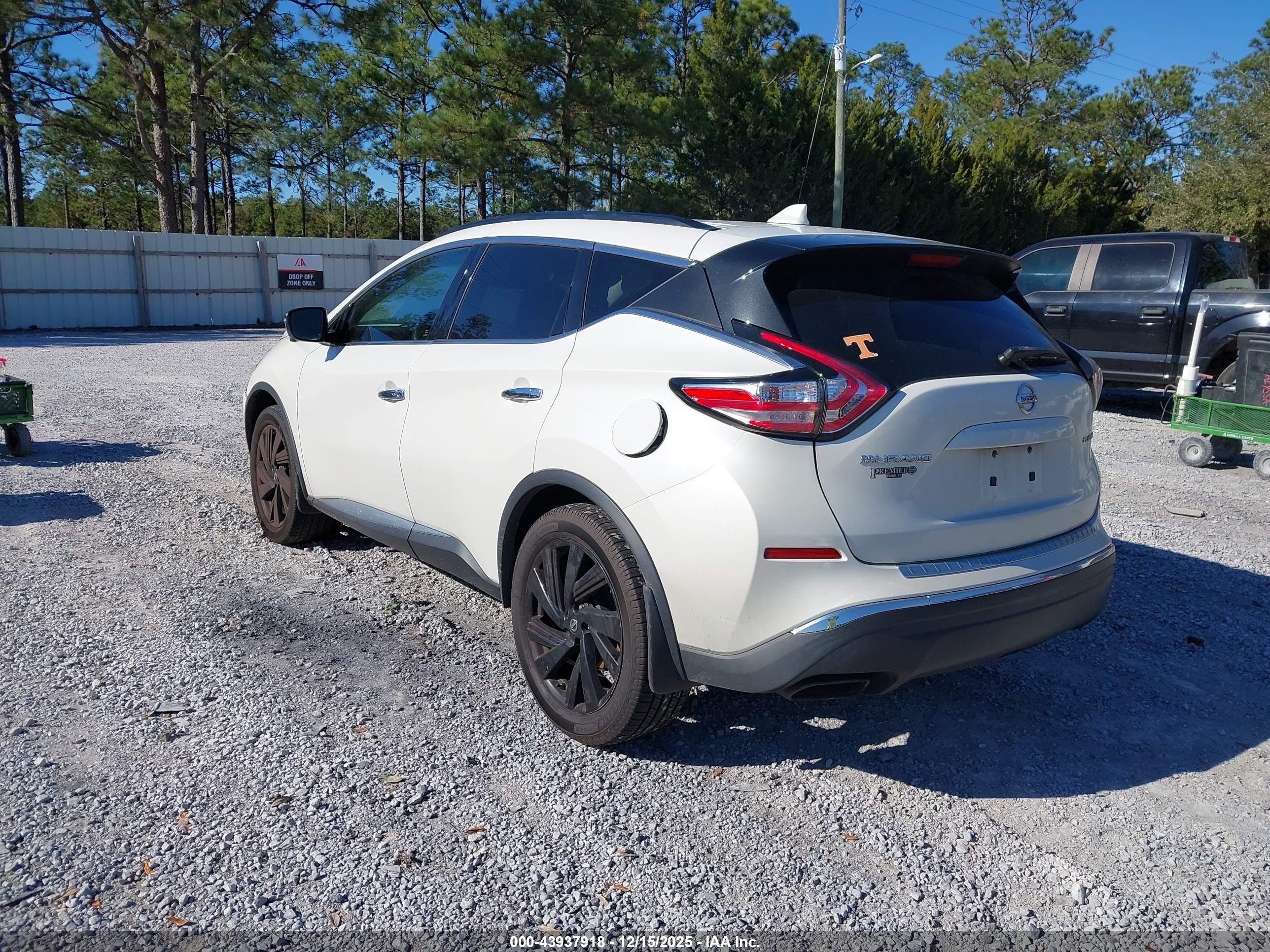 NISSAN MURANO image 3