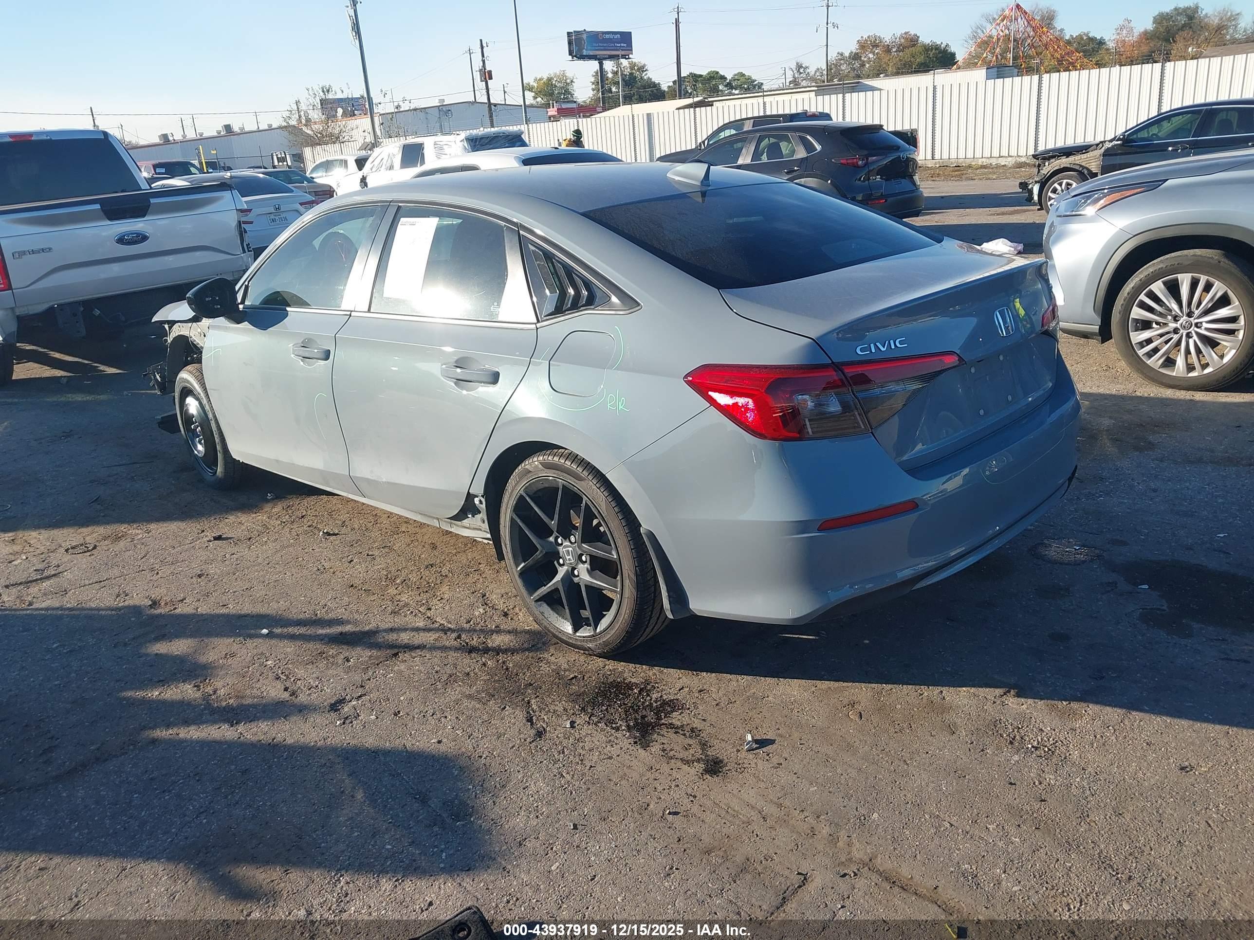 HONDA CIVIC image 3
