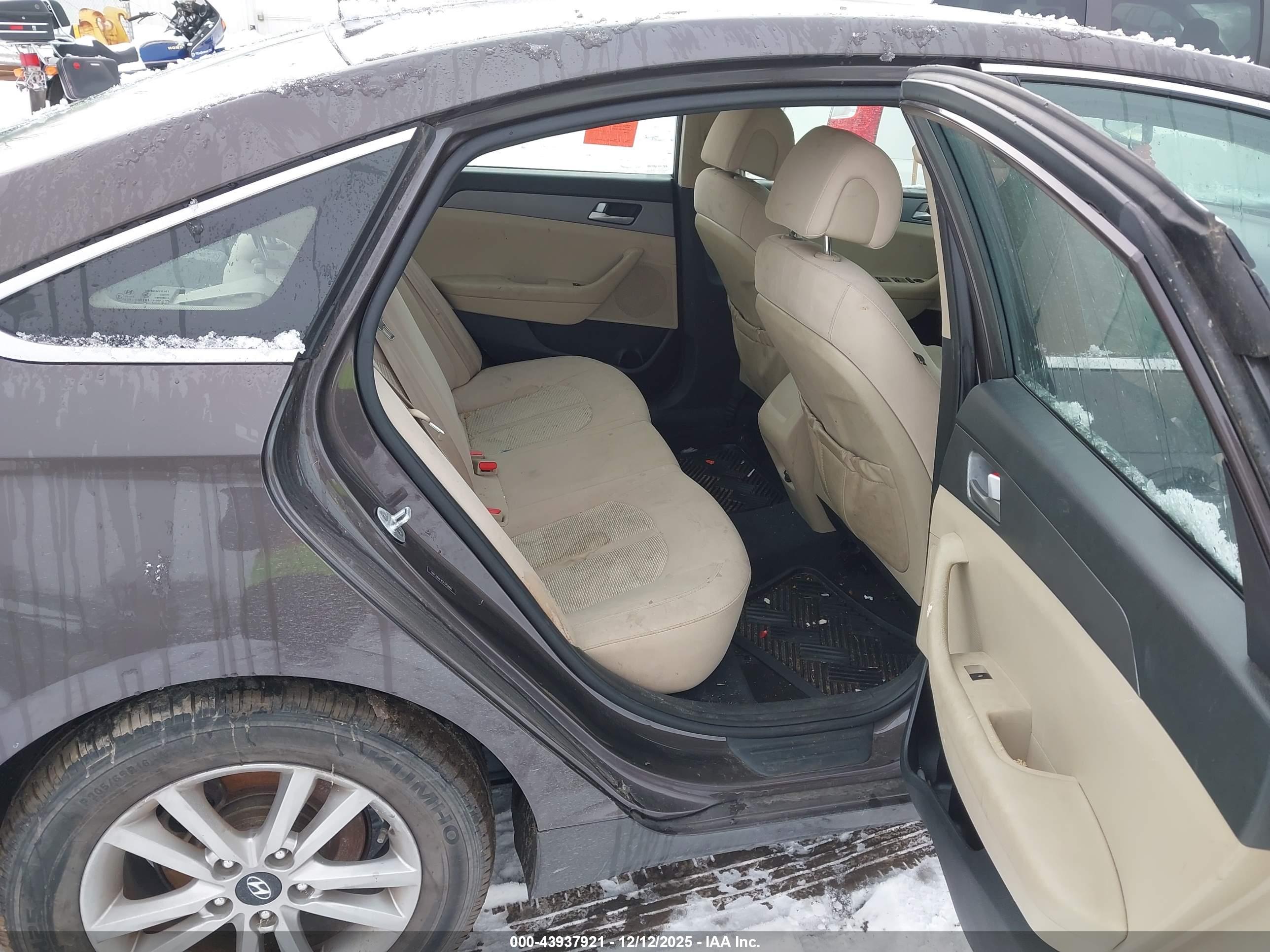 HYUNDAI SONATA image 8