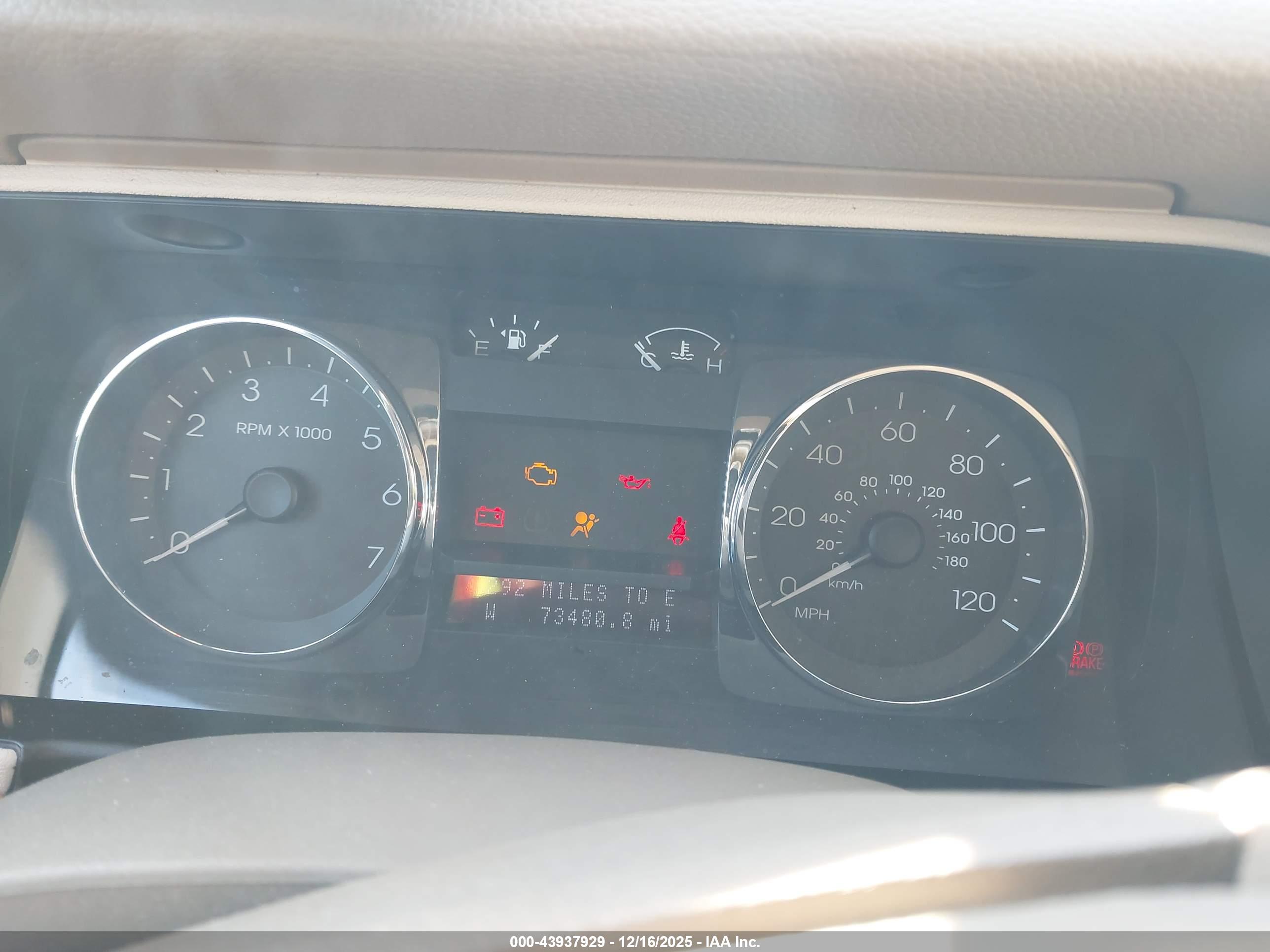 LINCOLN MKZ image 7