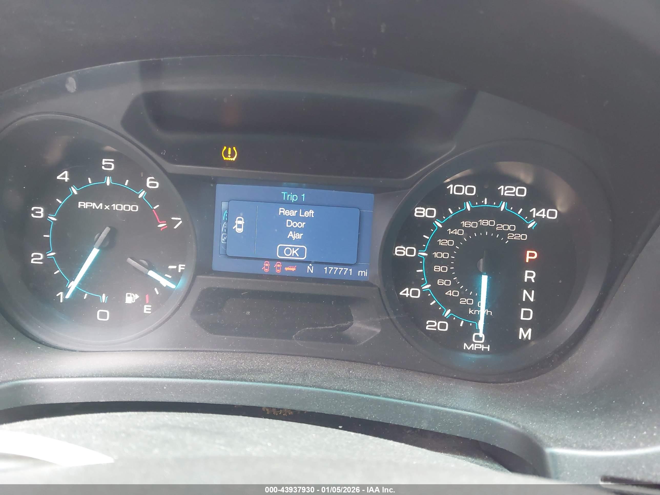 FORD EXPLORER image 7