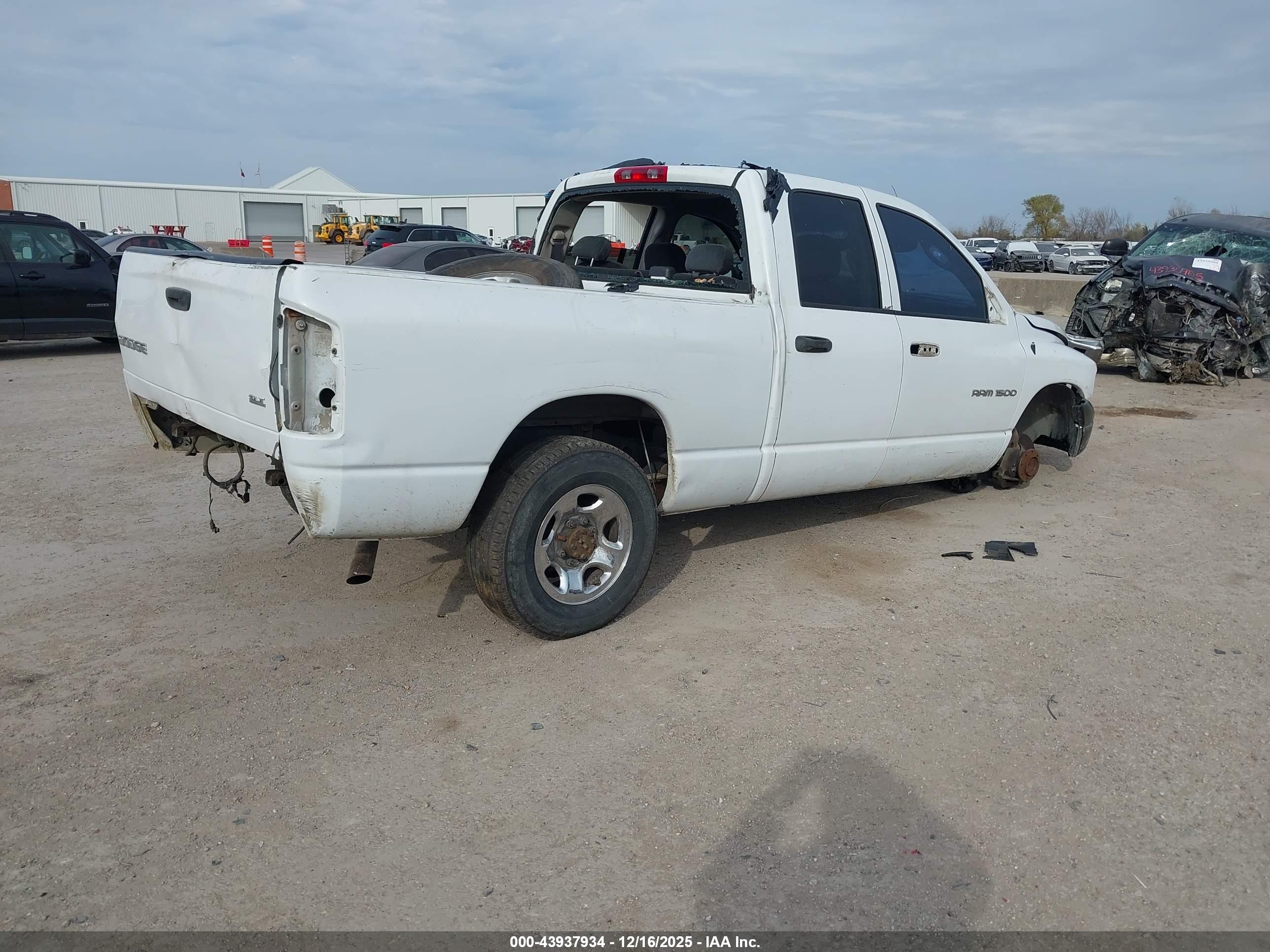 DODGE RAM image 4