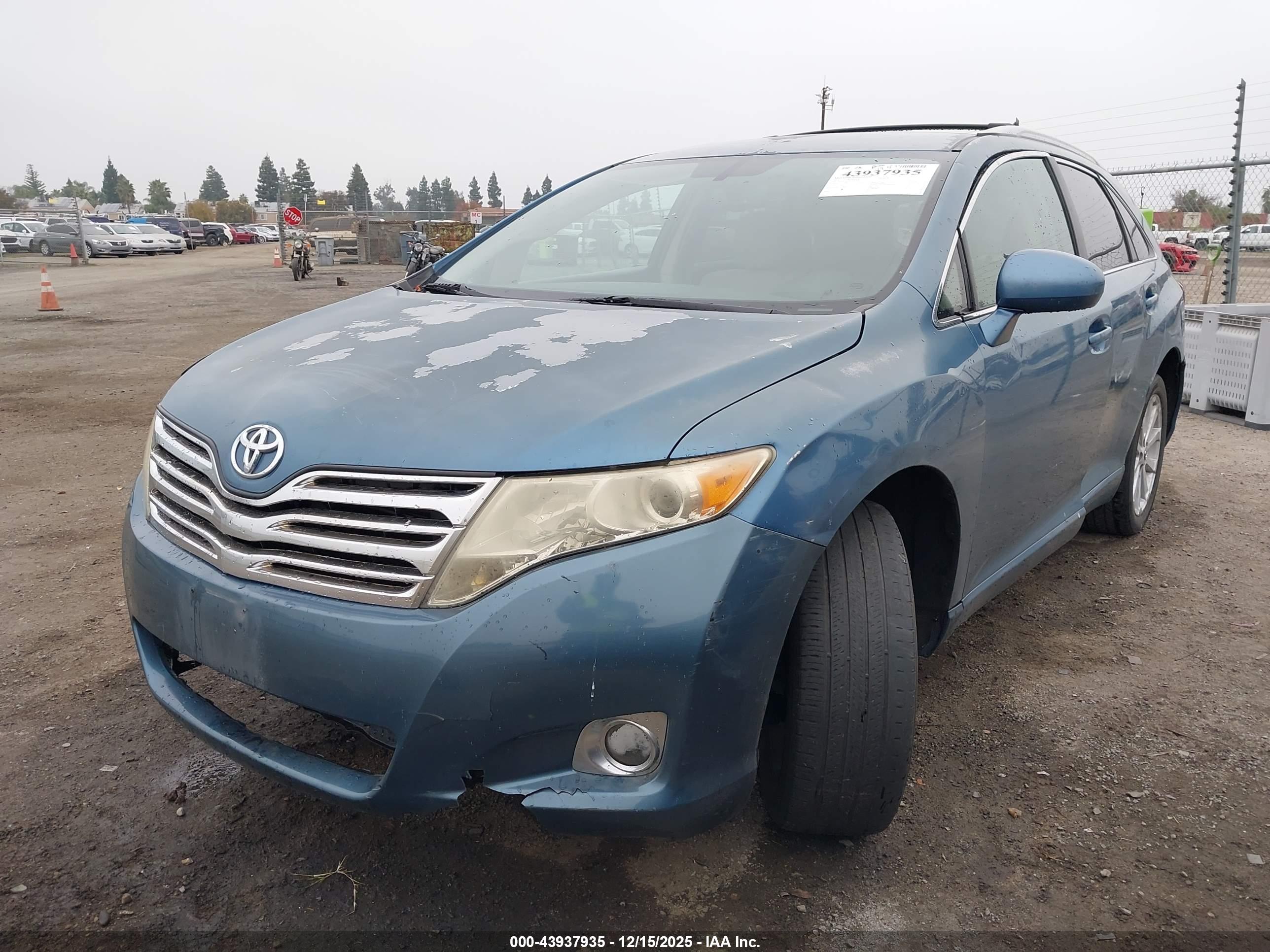TOYOTA VENZA image 2