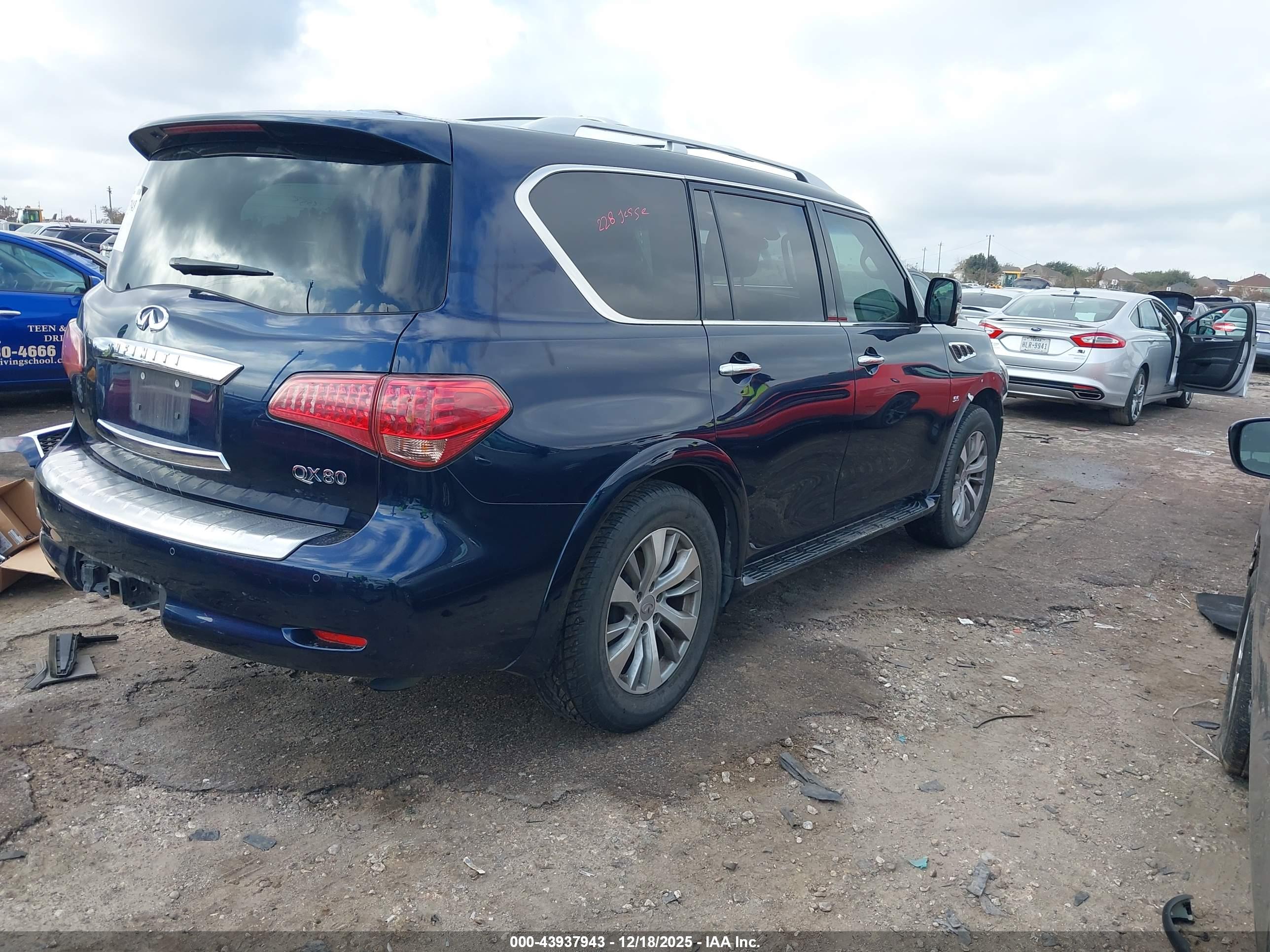 INFINITI QX80 image 4