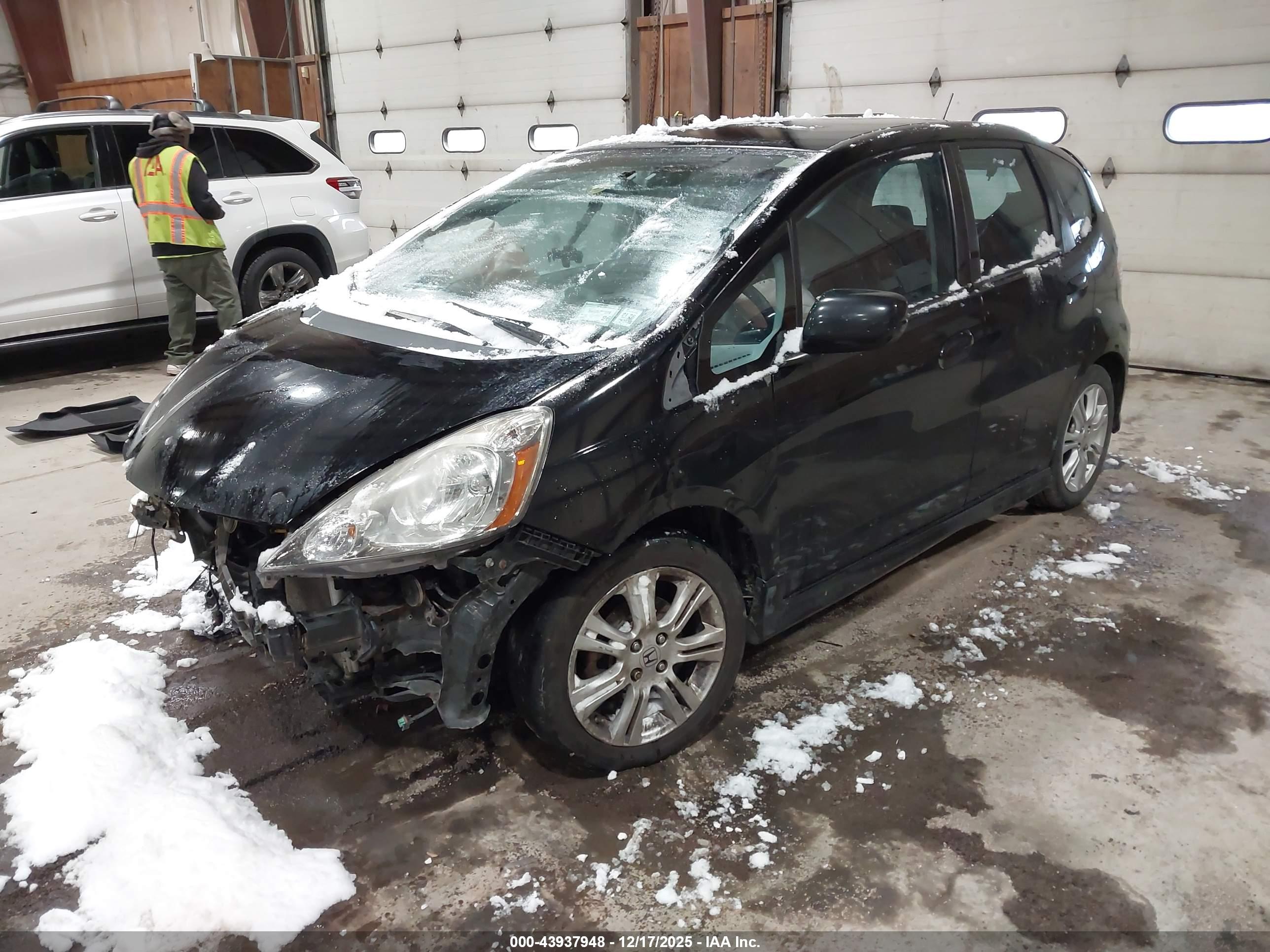 HONDA FIT image 2