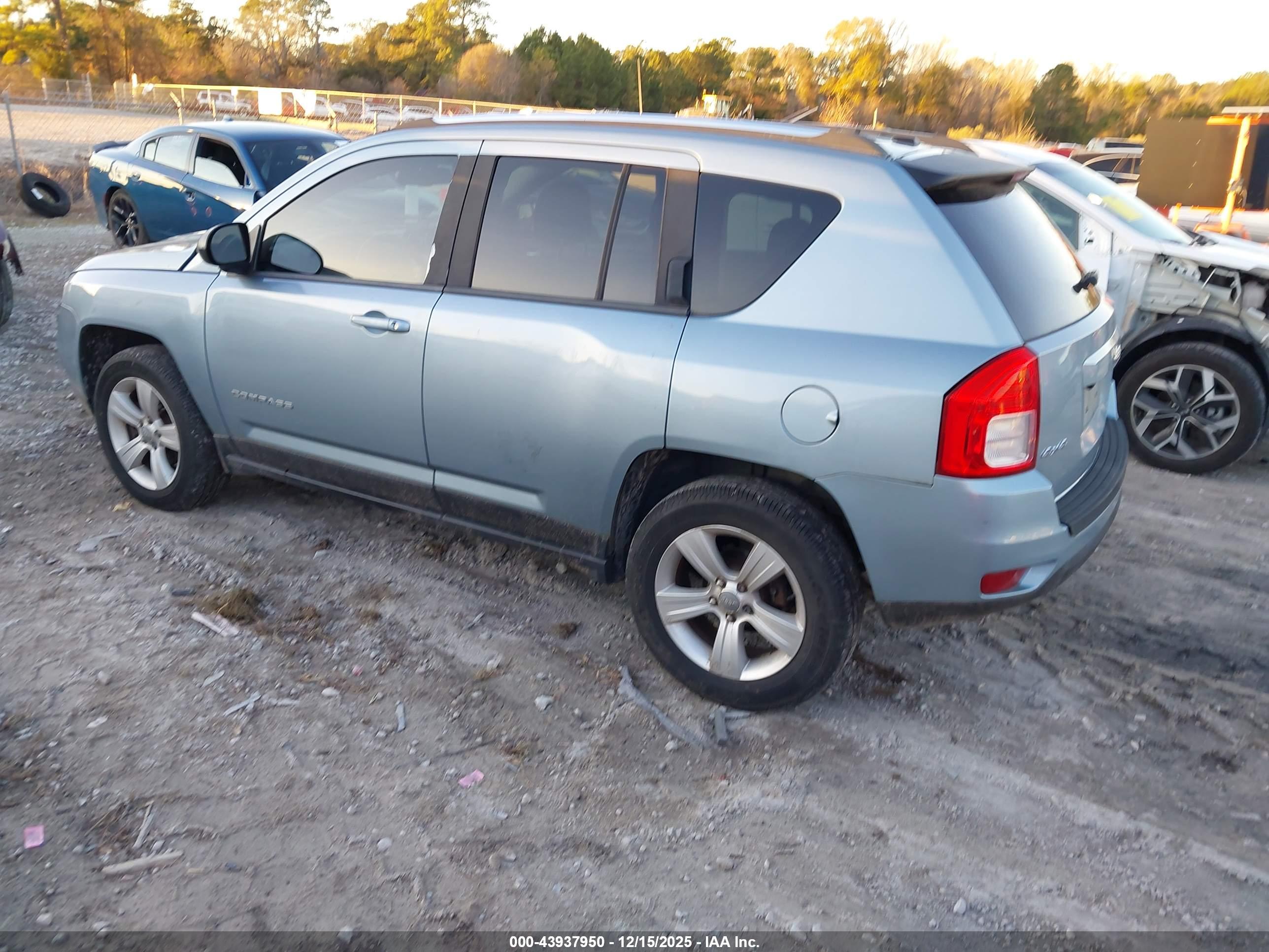 JEEP COMPASS image 3
