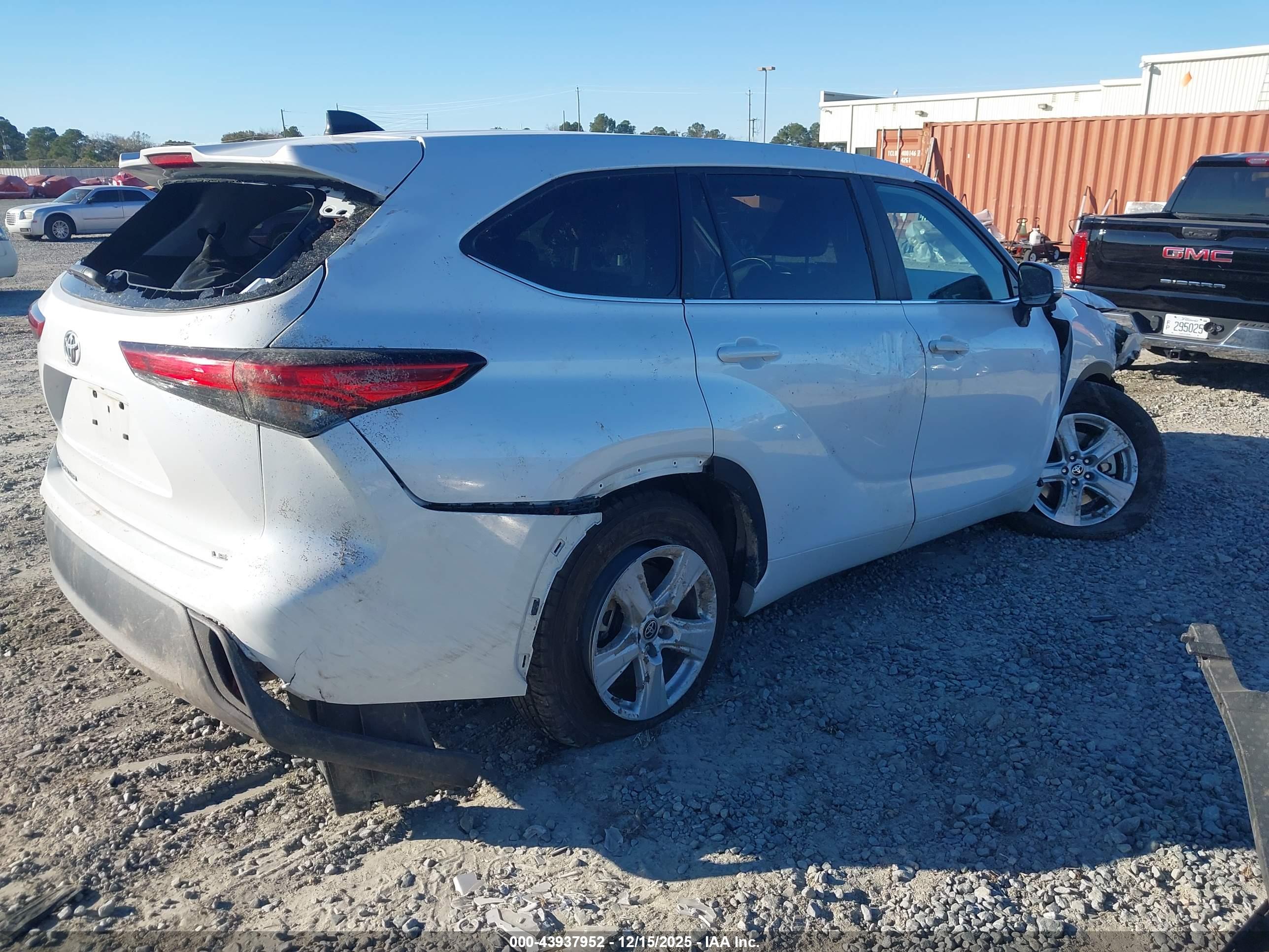 TOYOTA HIGHLANDER image 4